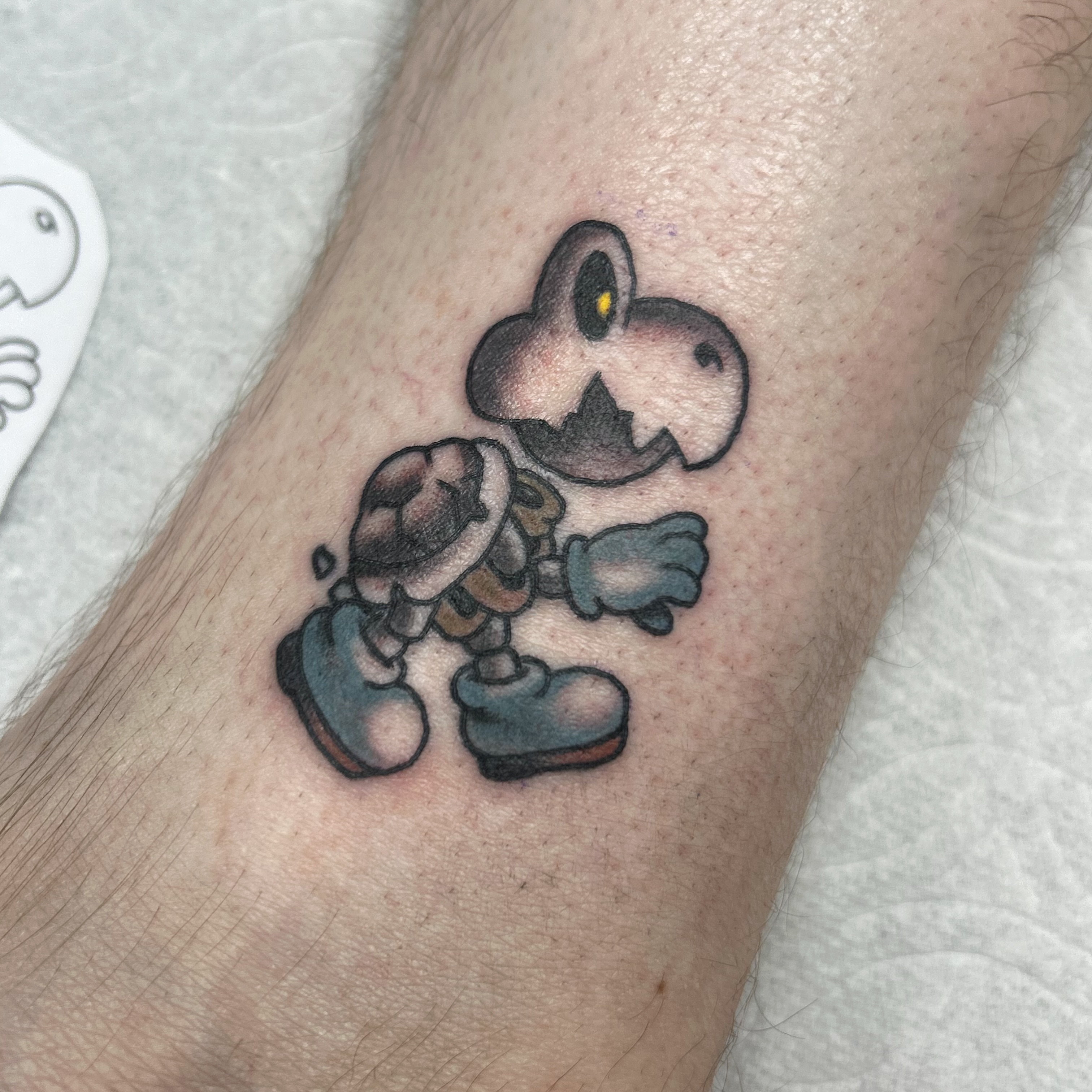 Tattoo by @viviantattoos — new_school