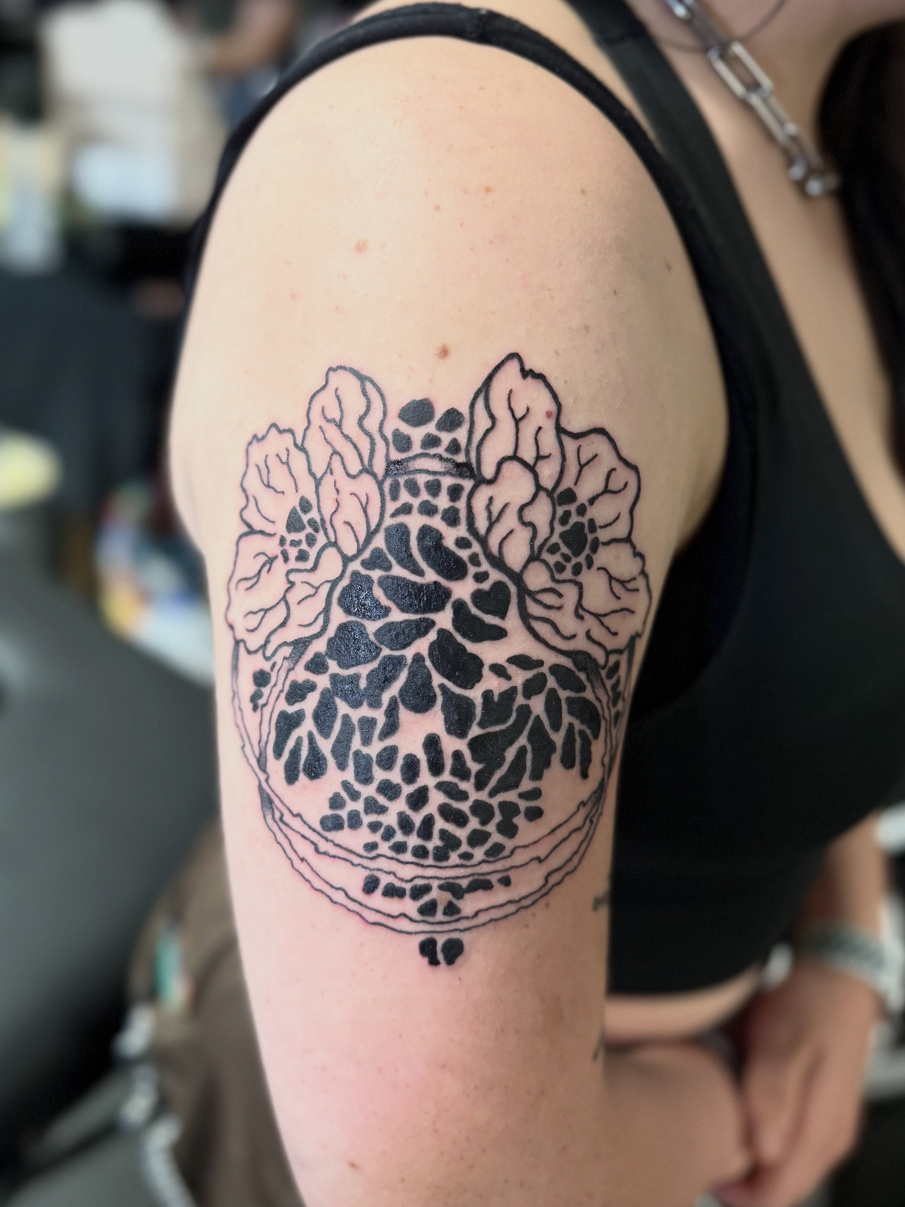 Tattoo by @hexcellenta — black_and_grey
