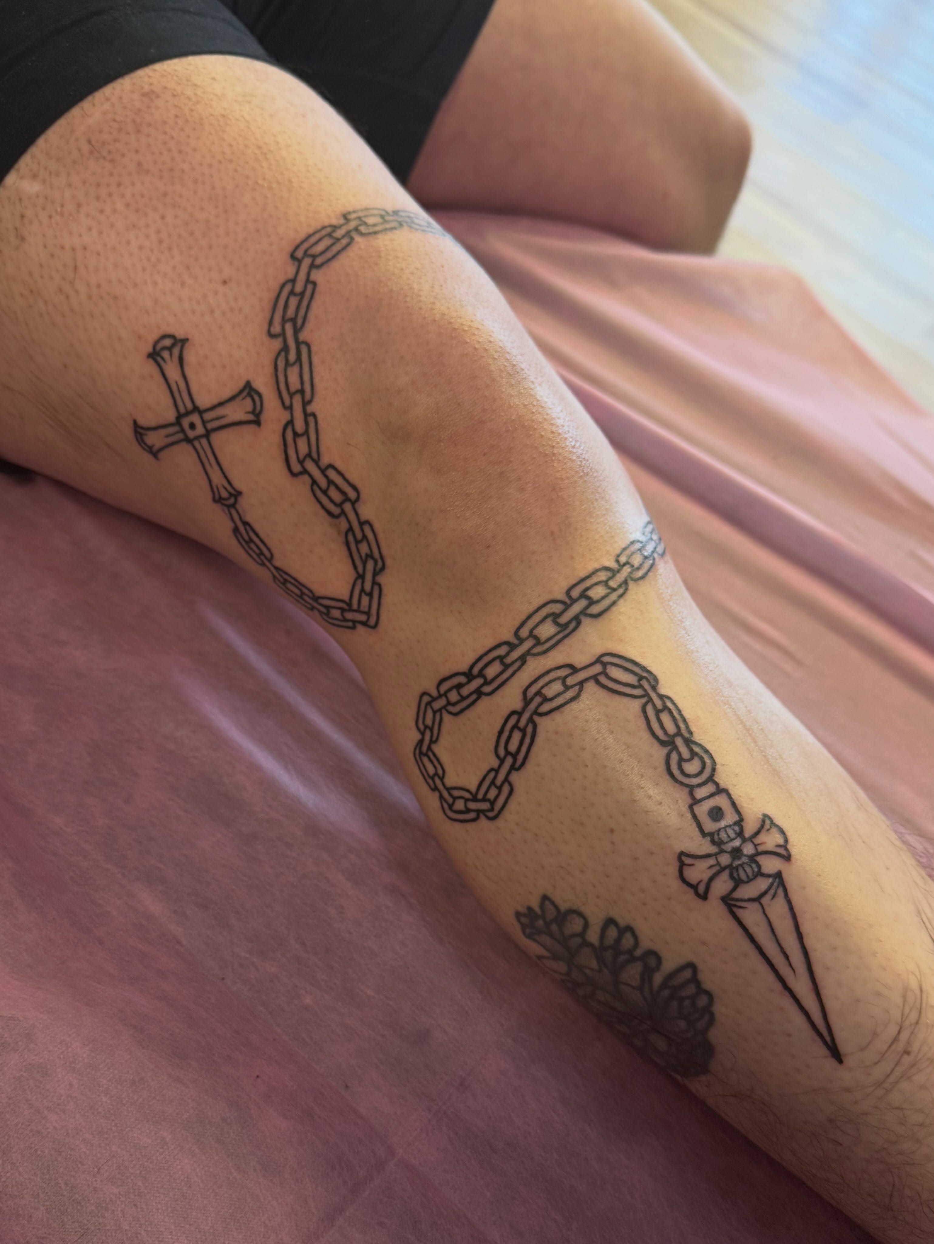 Tattoo by @raven.without.wings — black_and_grey
