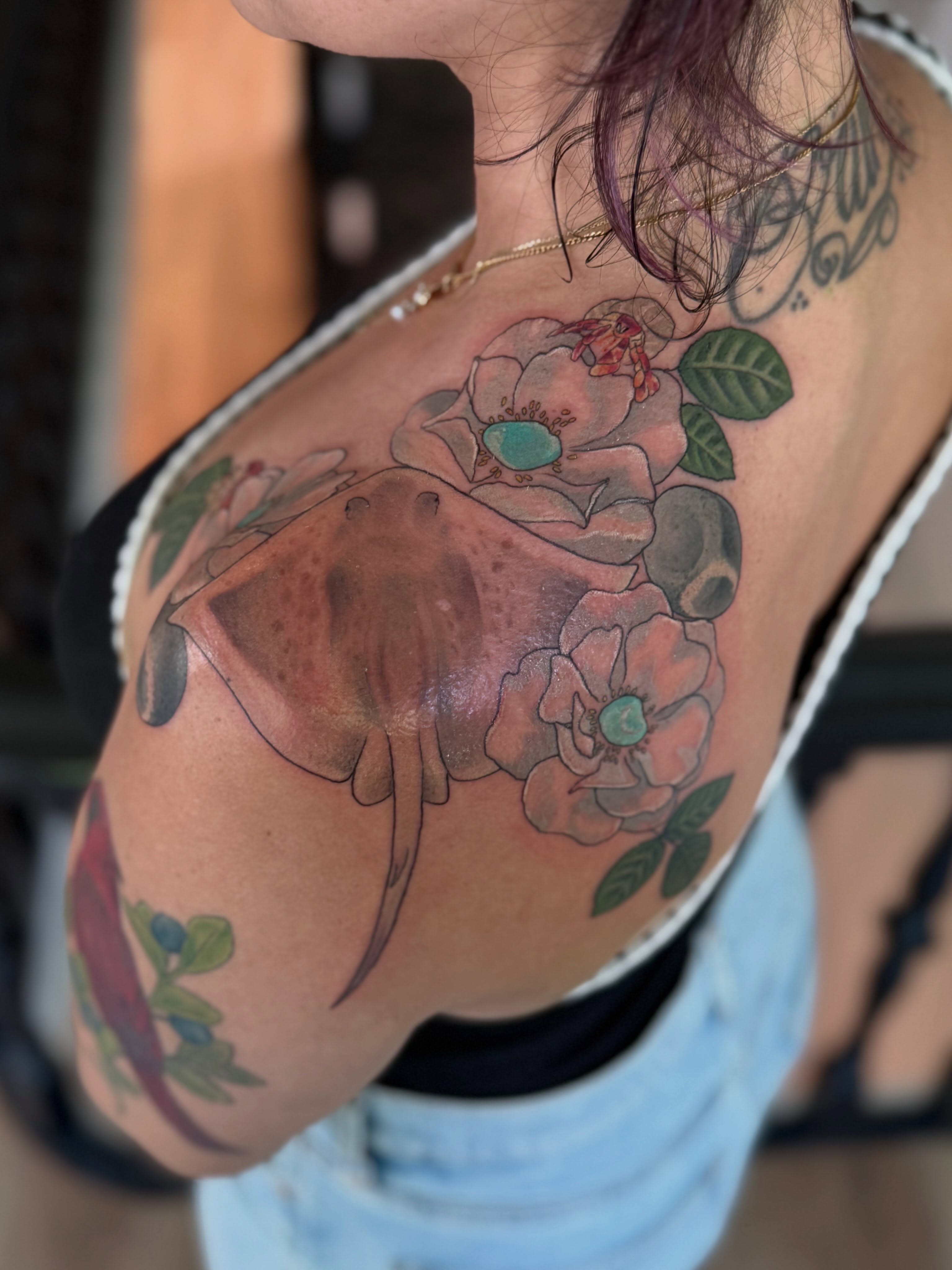 Floral bouquet American traditional tattoo on the shoulder by 🖤🥀🐉Taylor Nichole👻🌙✨️