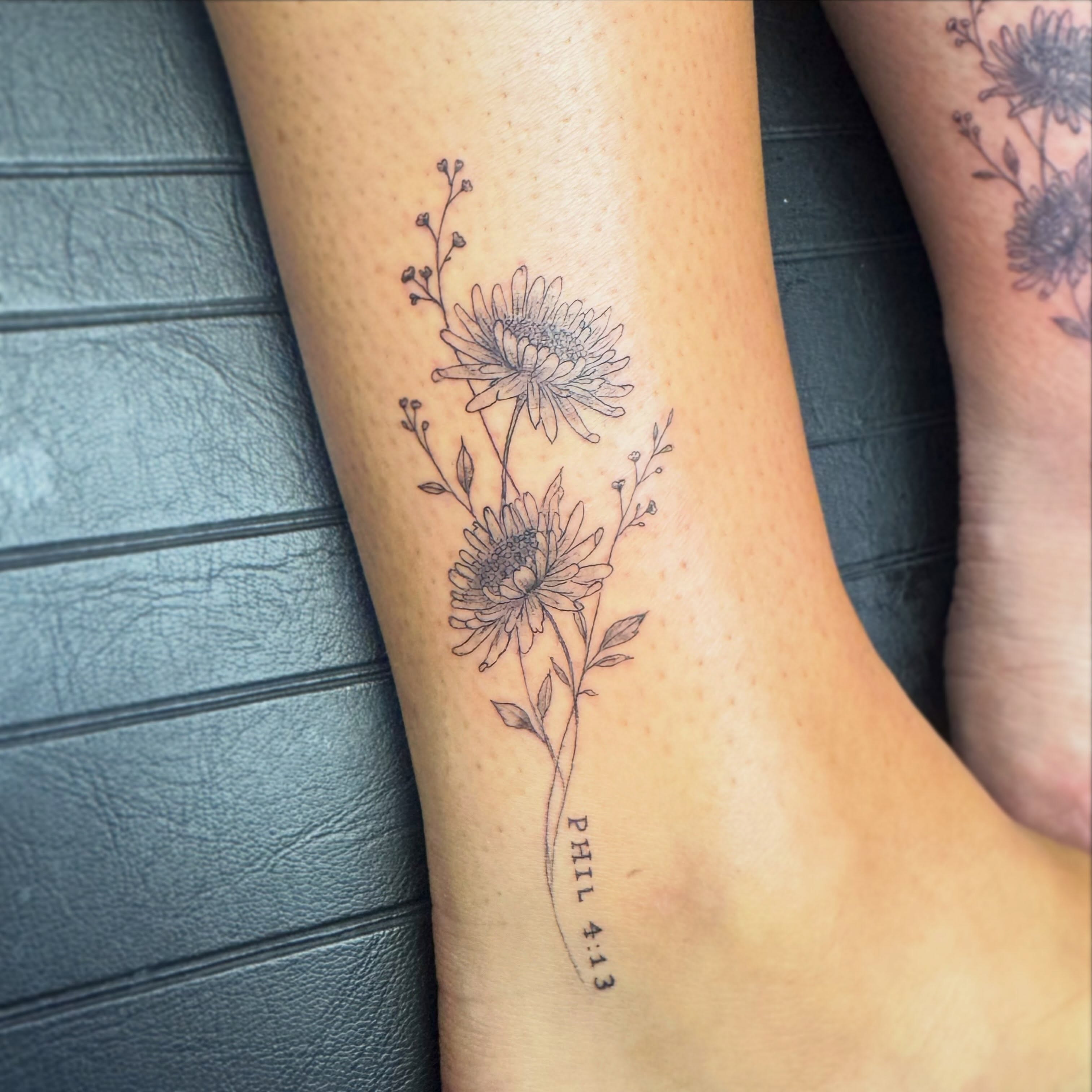 Tattoo by @evolveink.tattoos — black_and_grey
