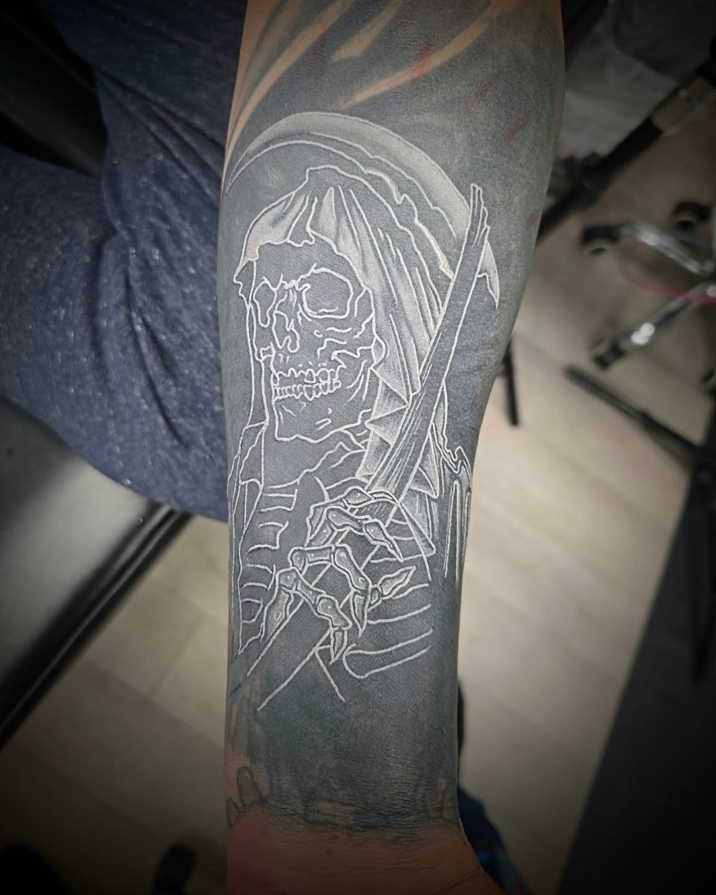 Tattoo by @frozenink_tattoo — black_and_grey