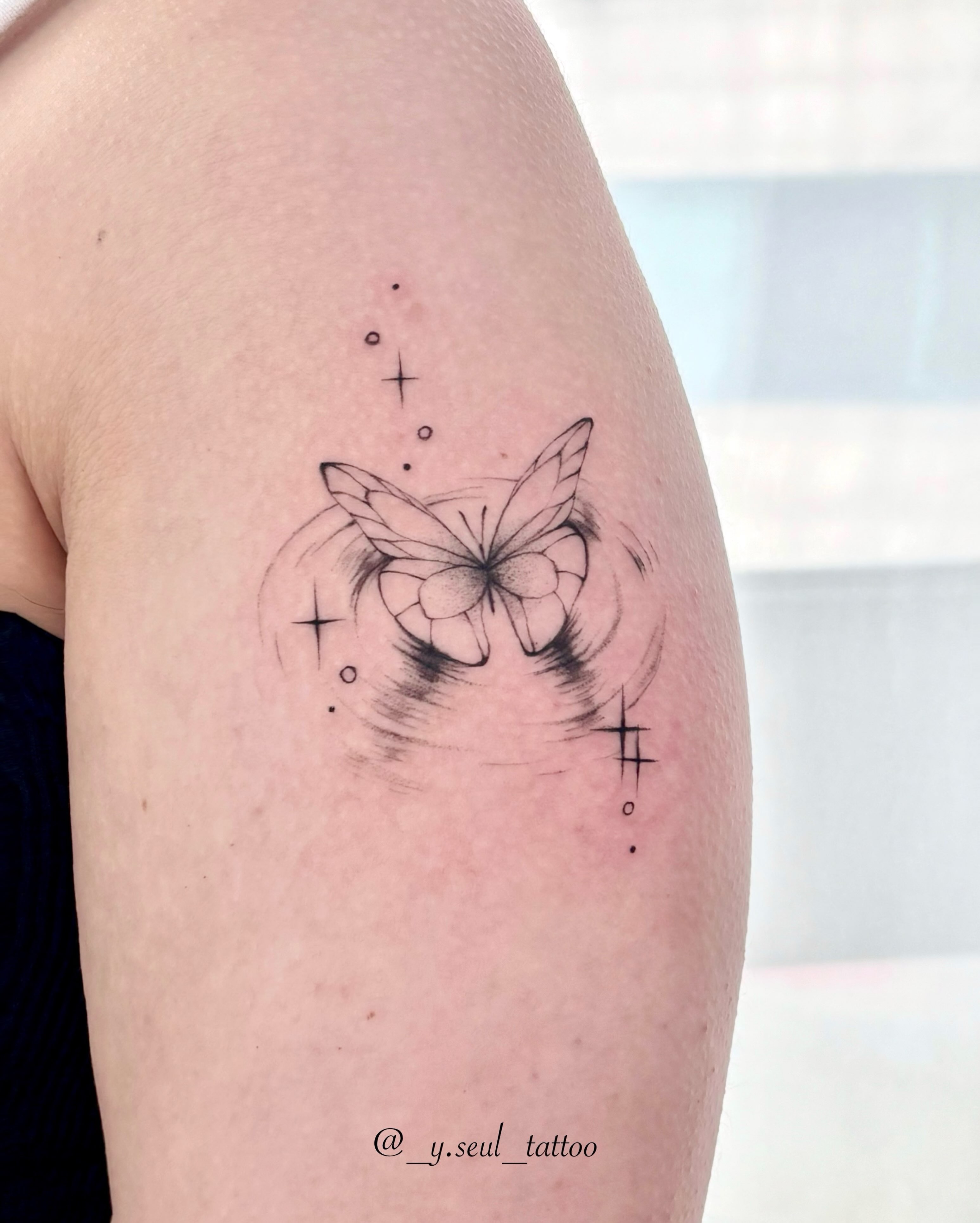 Tattoo by @_y.seul_tattoo — dotwork, minimalist