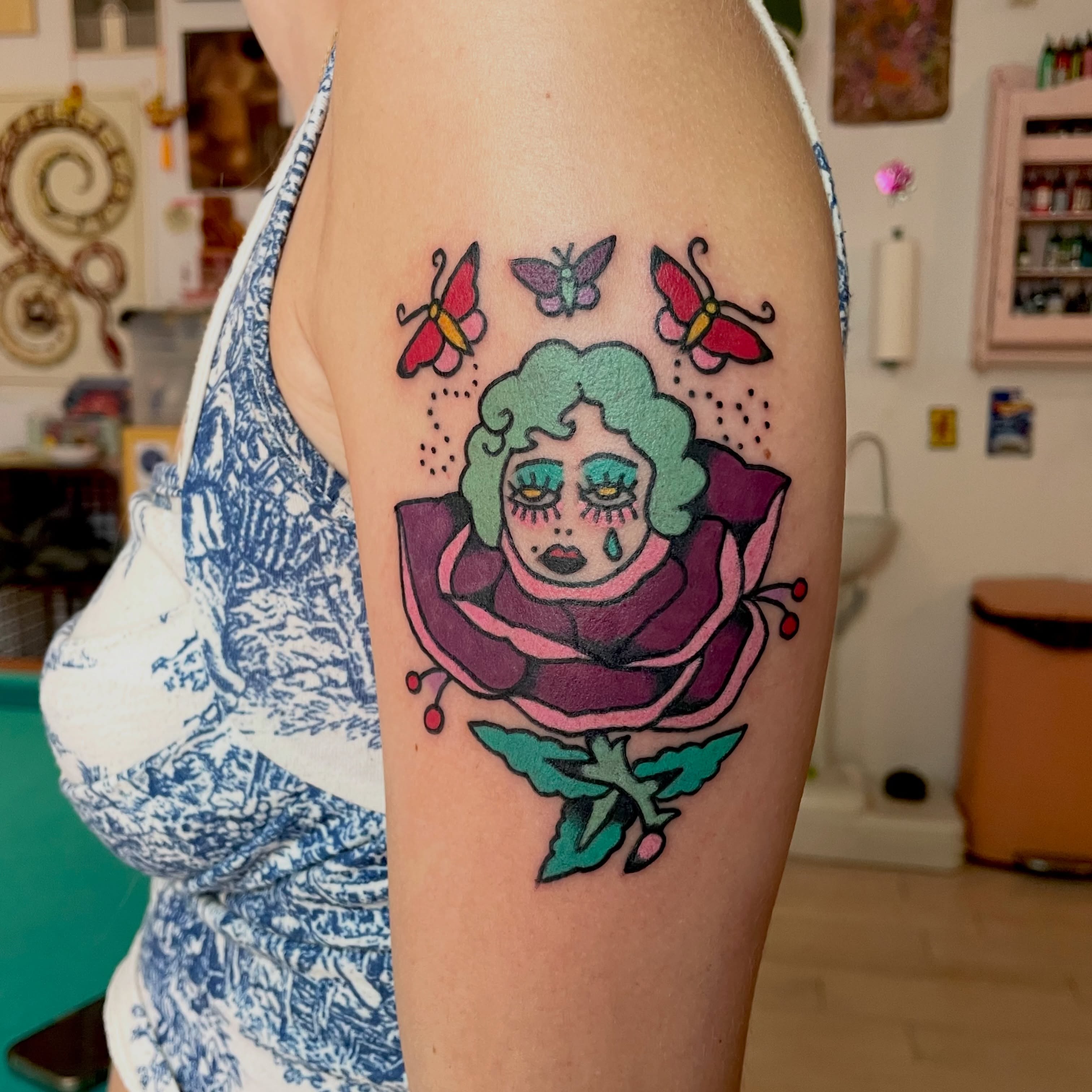 Tattoo by @love4evertatt2 — new_school, dotwork