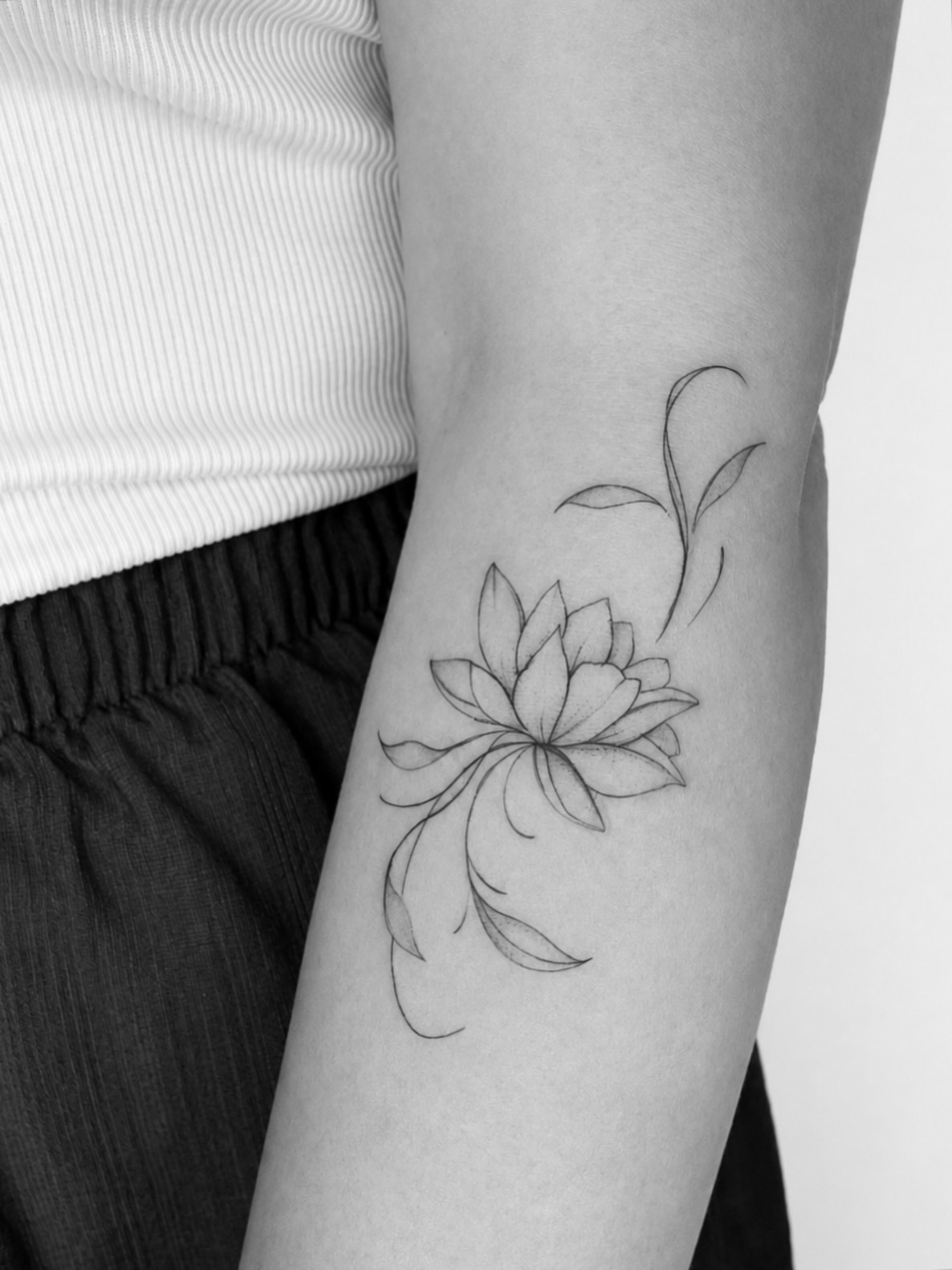 Tattoo by @alona_zamsh_tattoo — fine_line
