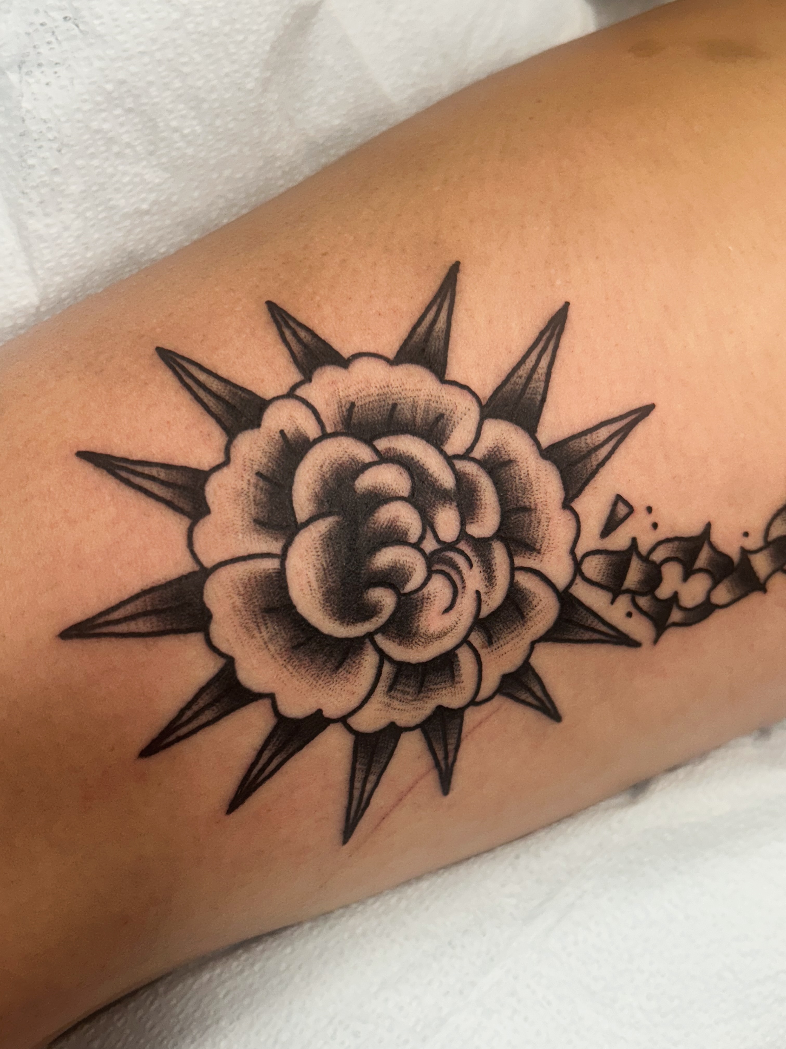 Rose black and grey tattoo on the forearm by ๐๐ข๐ฉ๐๐ซ๐ฆ๐ข ๐๐ฌ๐ซ๐ก๐๐ถ๐ฆ
โจ