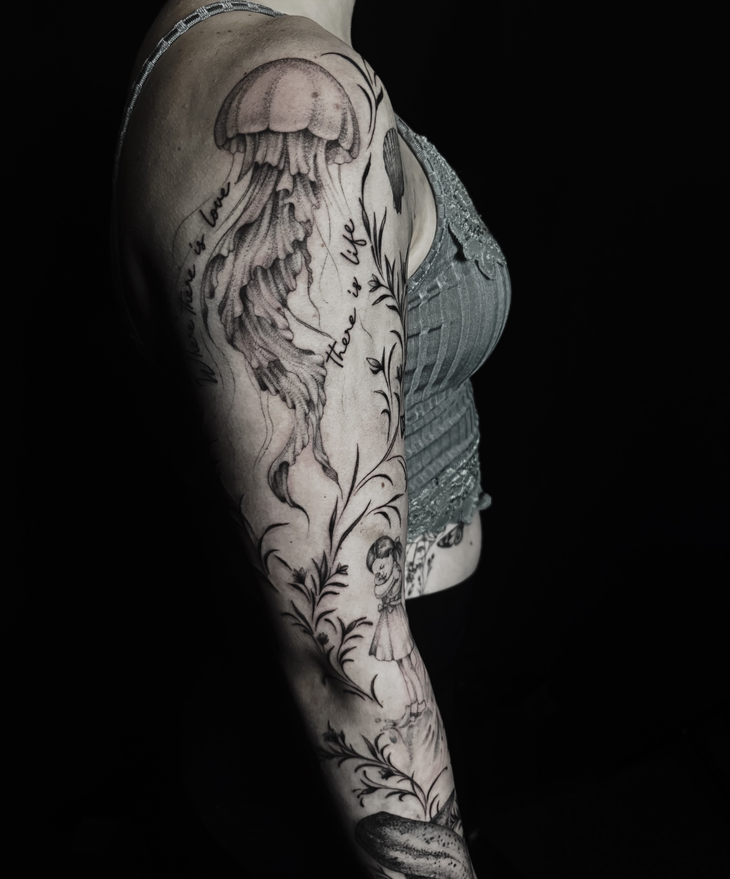 Tattoo by @shengguevaratattoos — black_and_grey, realism