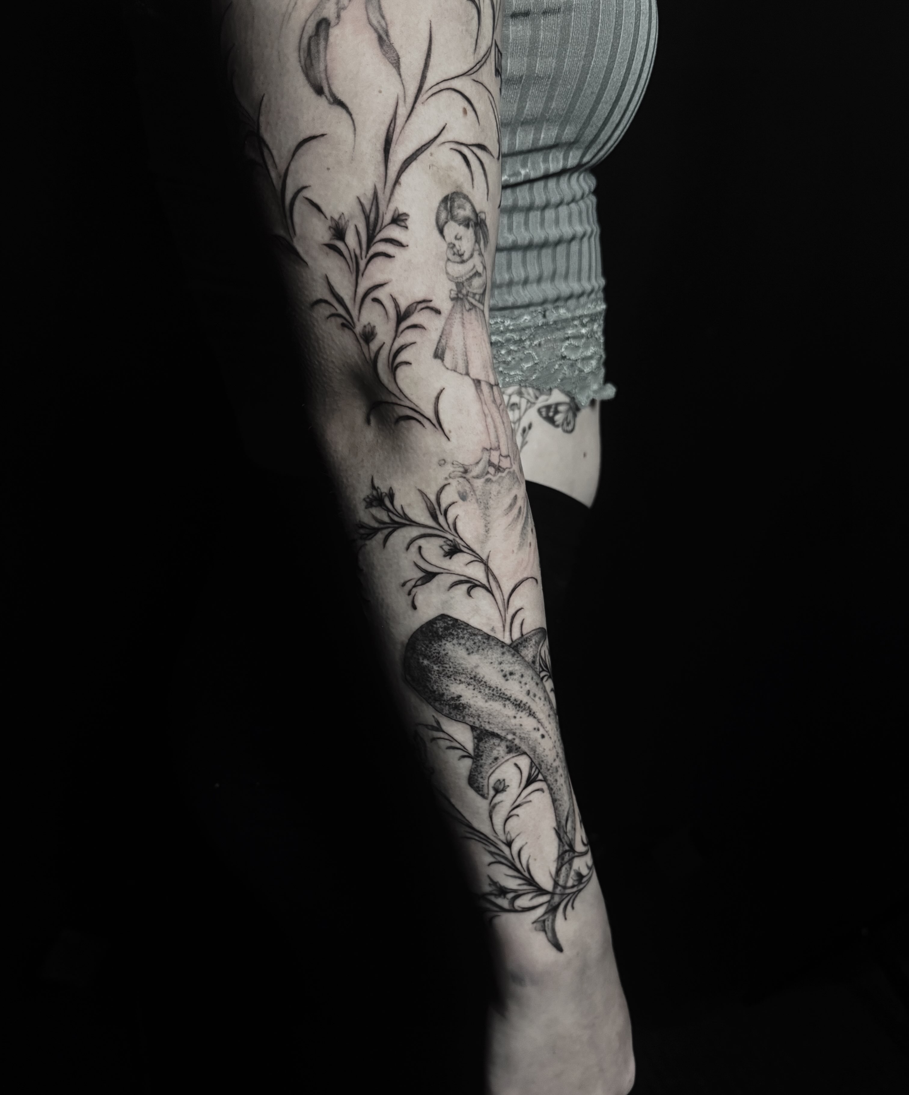 Tattoo by @shengguevaratattoos — black_and_grey