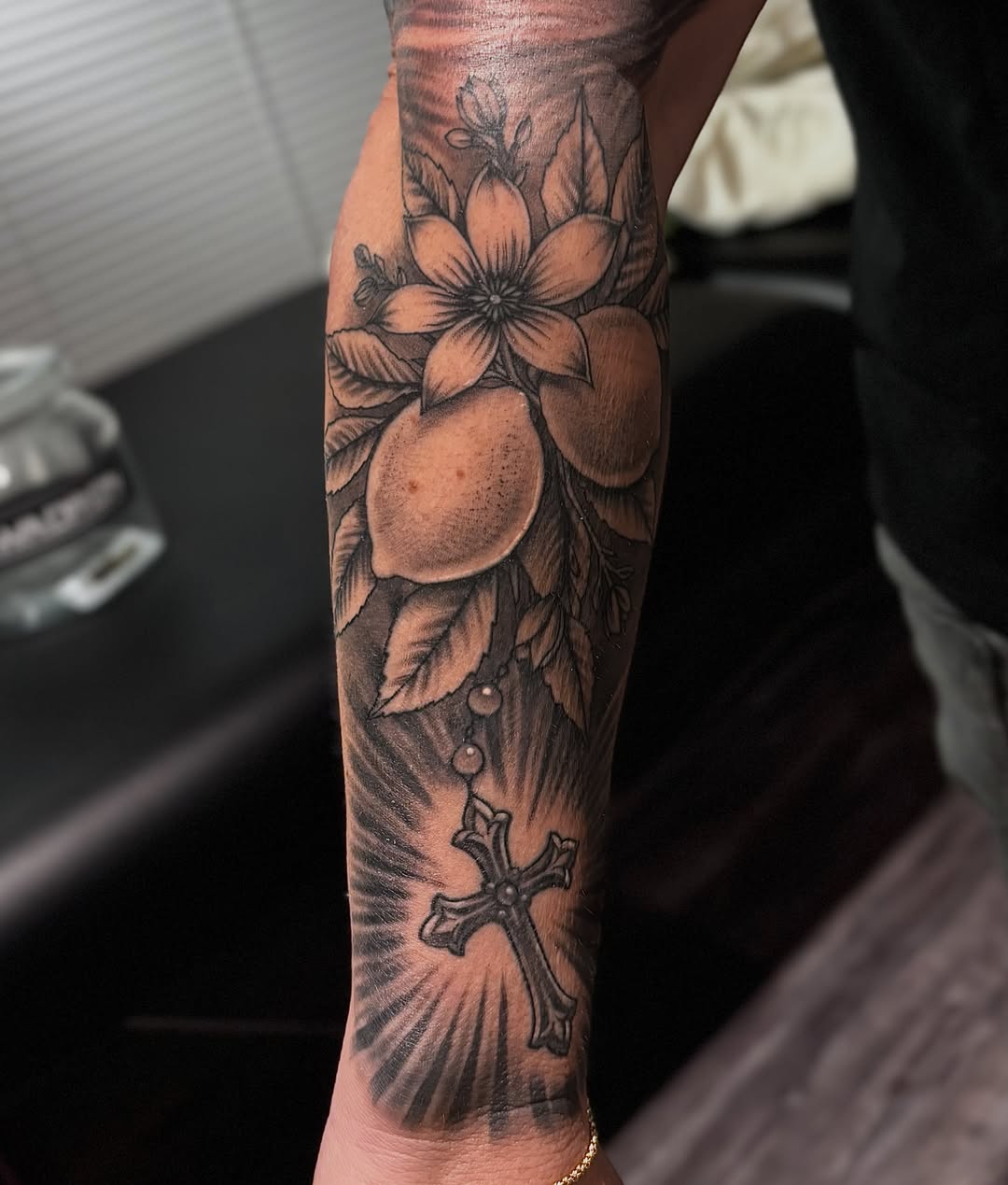 Tattoo by @luismarrufotattoo — black_and_grey