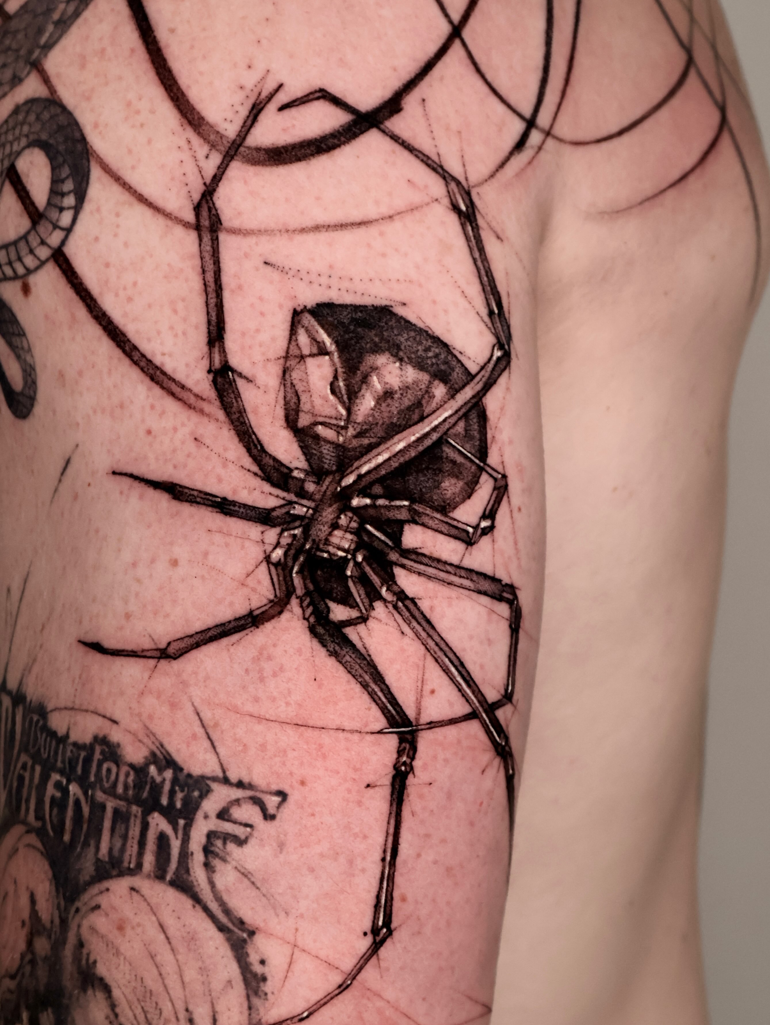 Tattoo by @tadi_tattoo — black_and_grey, geometric