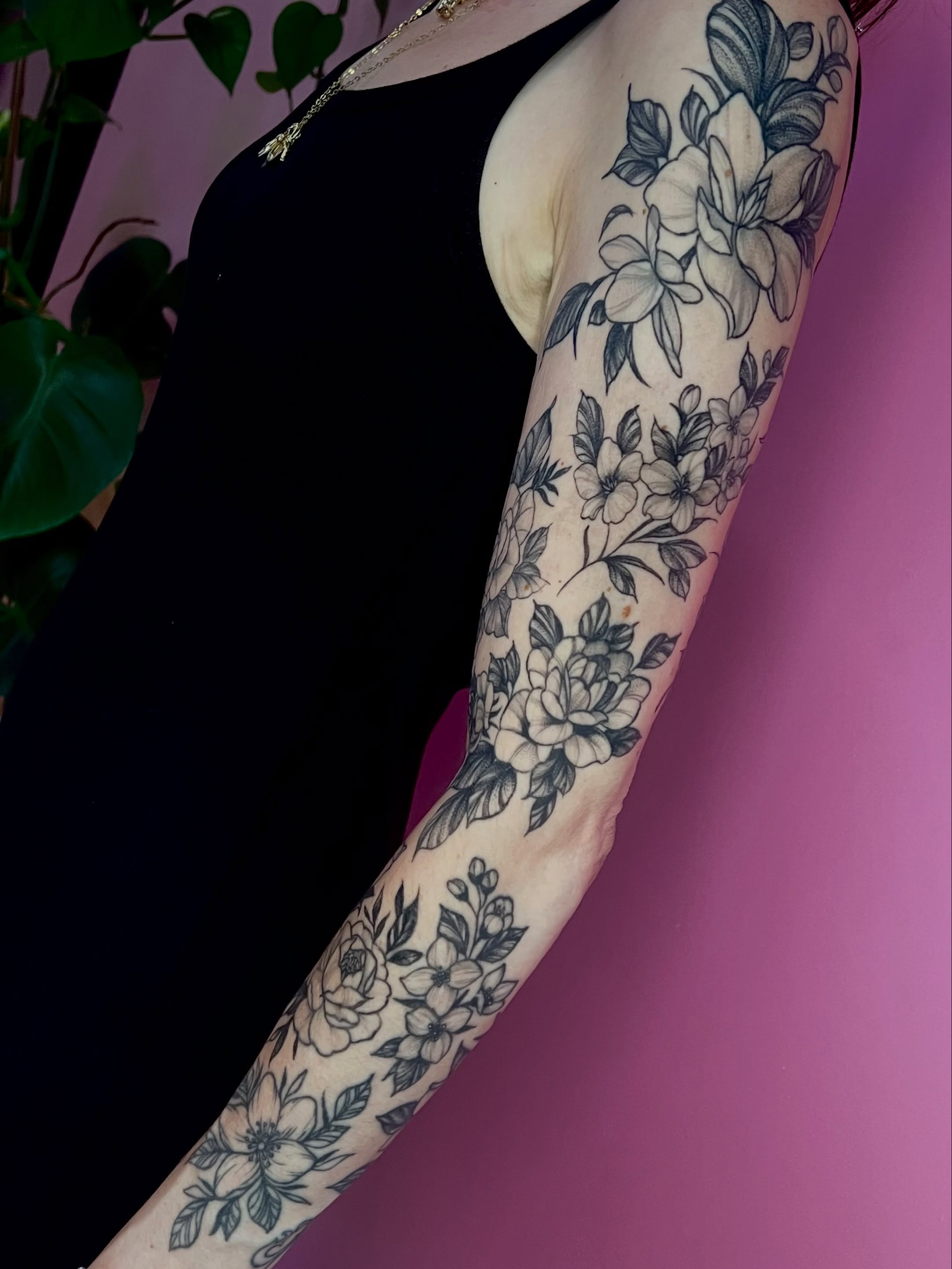 Tattoo by @jesvalentinetattoos — black_and_grey