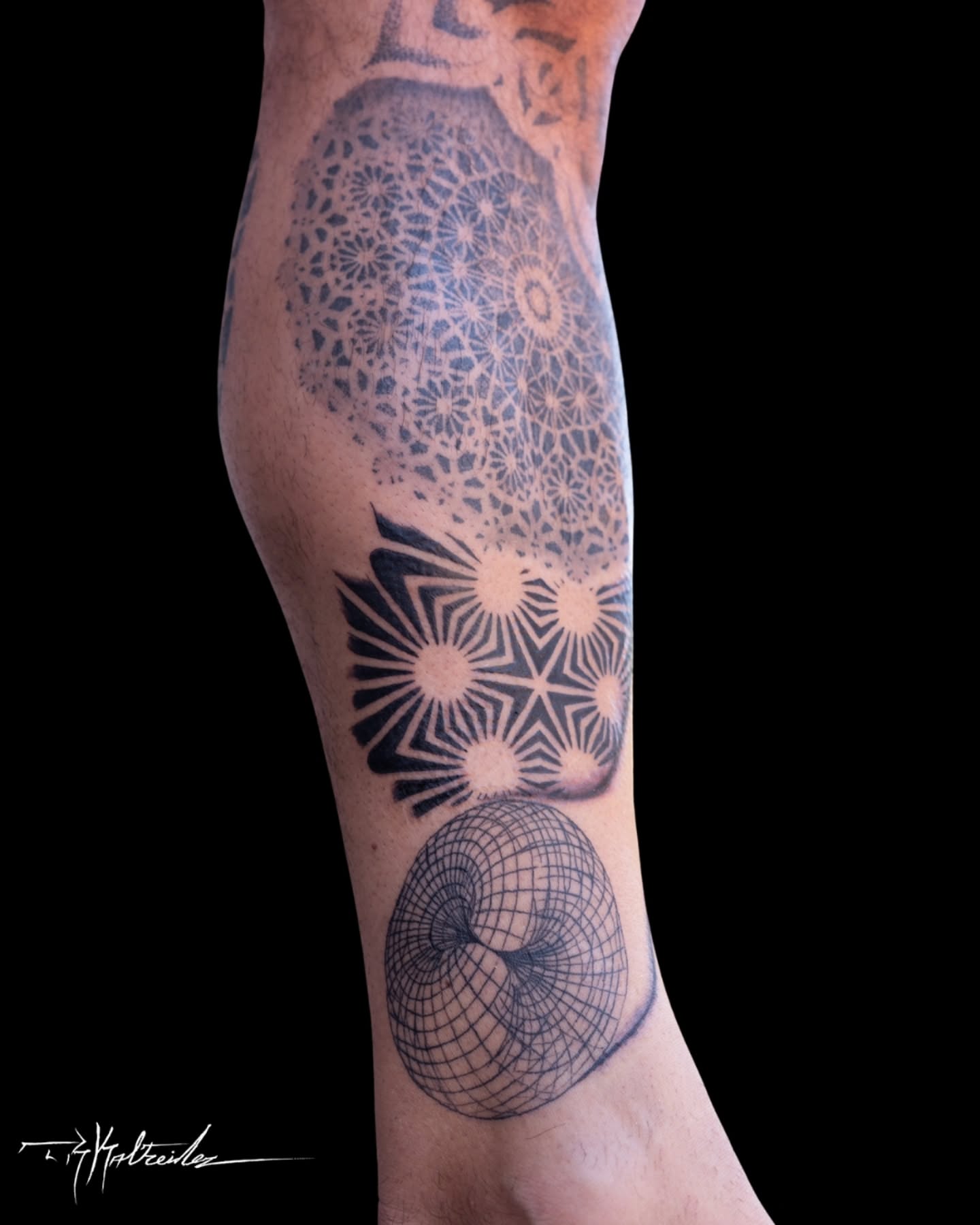 Tattoo by @trkaltreider — geometric