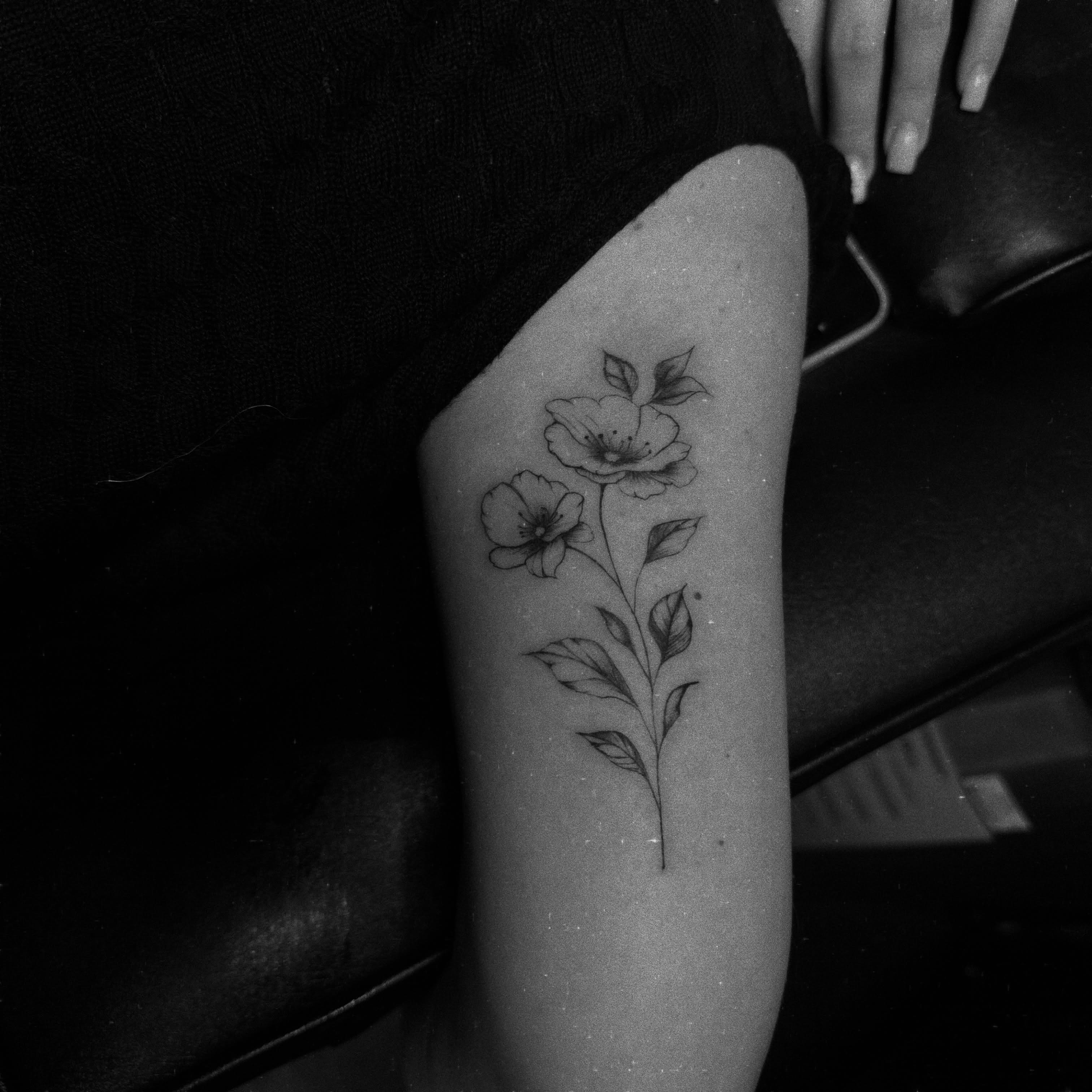 Tattoo by @emogirlink โ fine_line, black_and_grey
