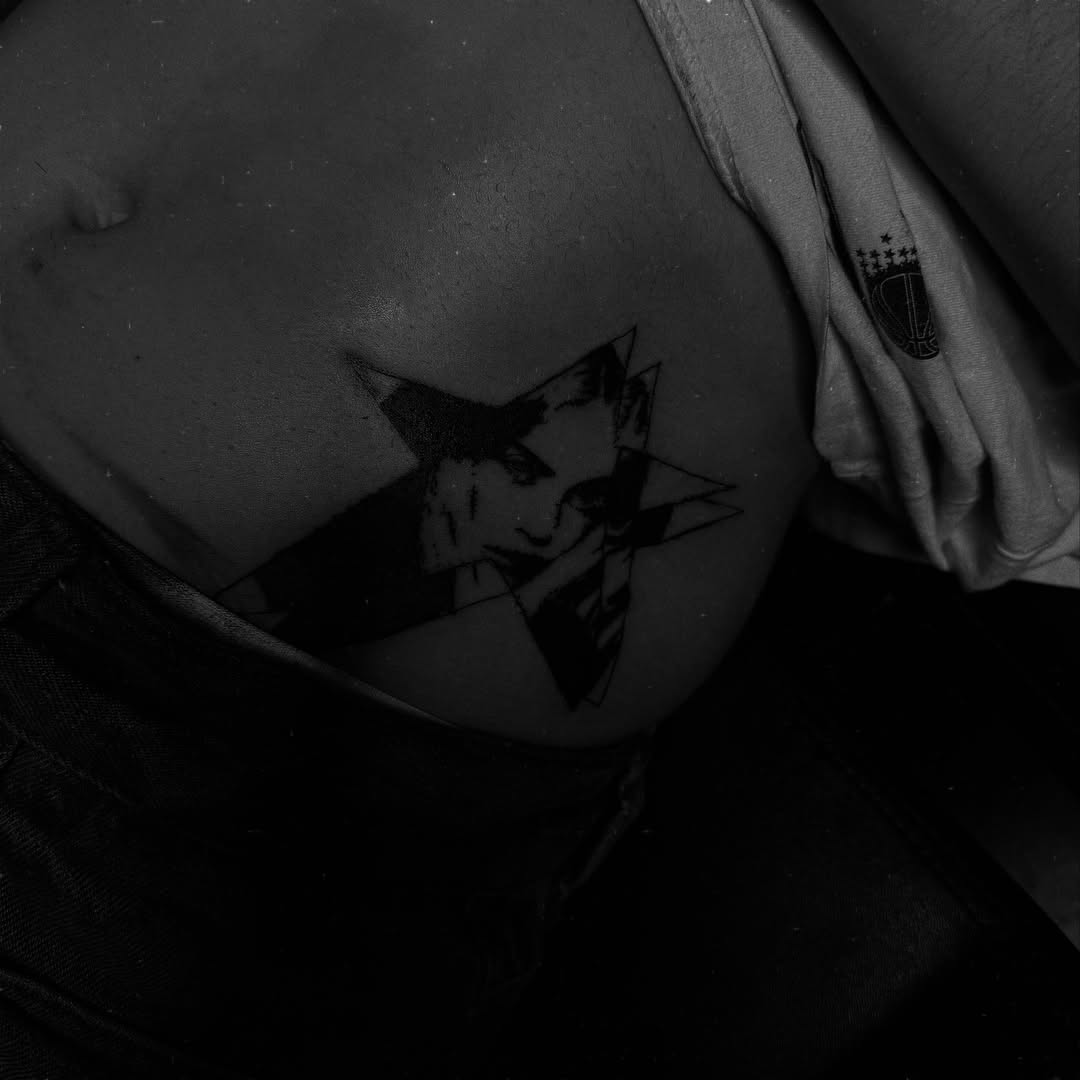 Tattoo by @emogirlink โ geometric