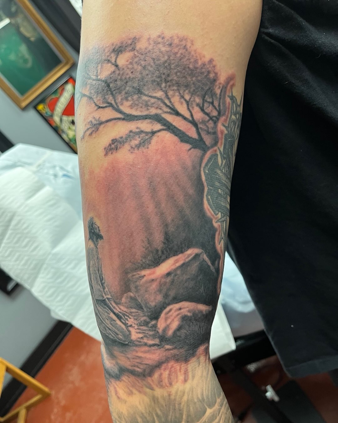 Tattoo by @vectordoe — realism, dotwork