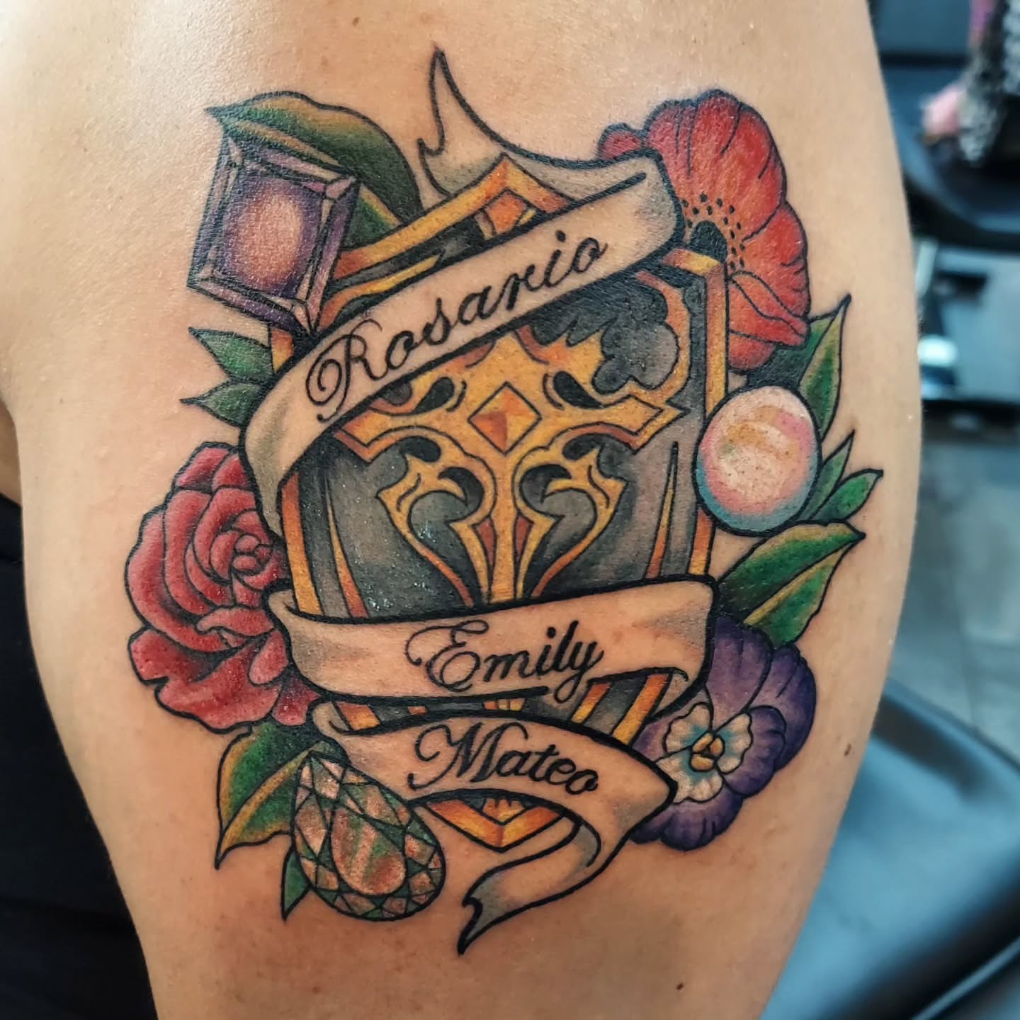 Coat of arms American traditional tattoo on the thigh by Kari Rhoades, Marion, Iowa