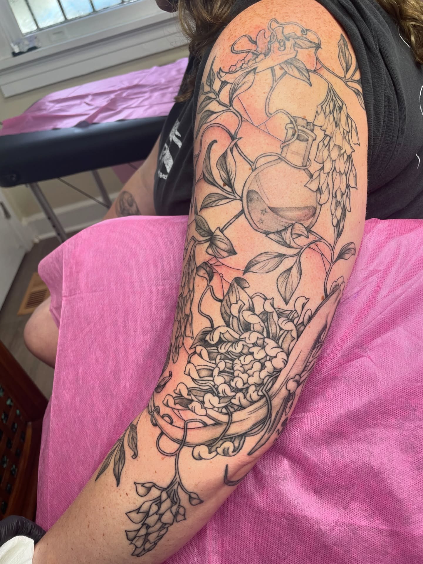 Tattoo by @lyndzee_ — black_and_grey