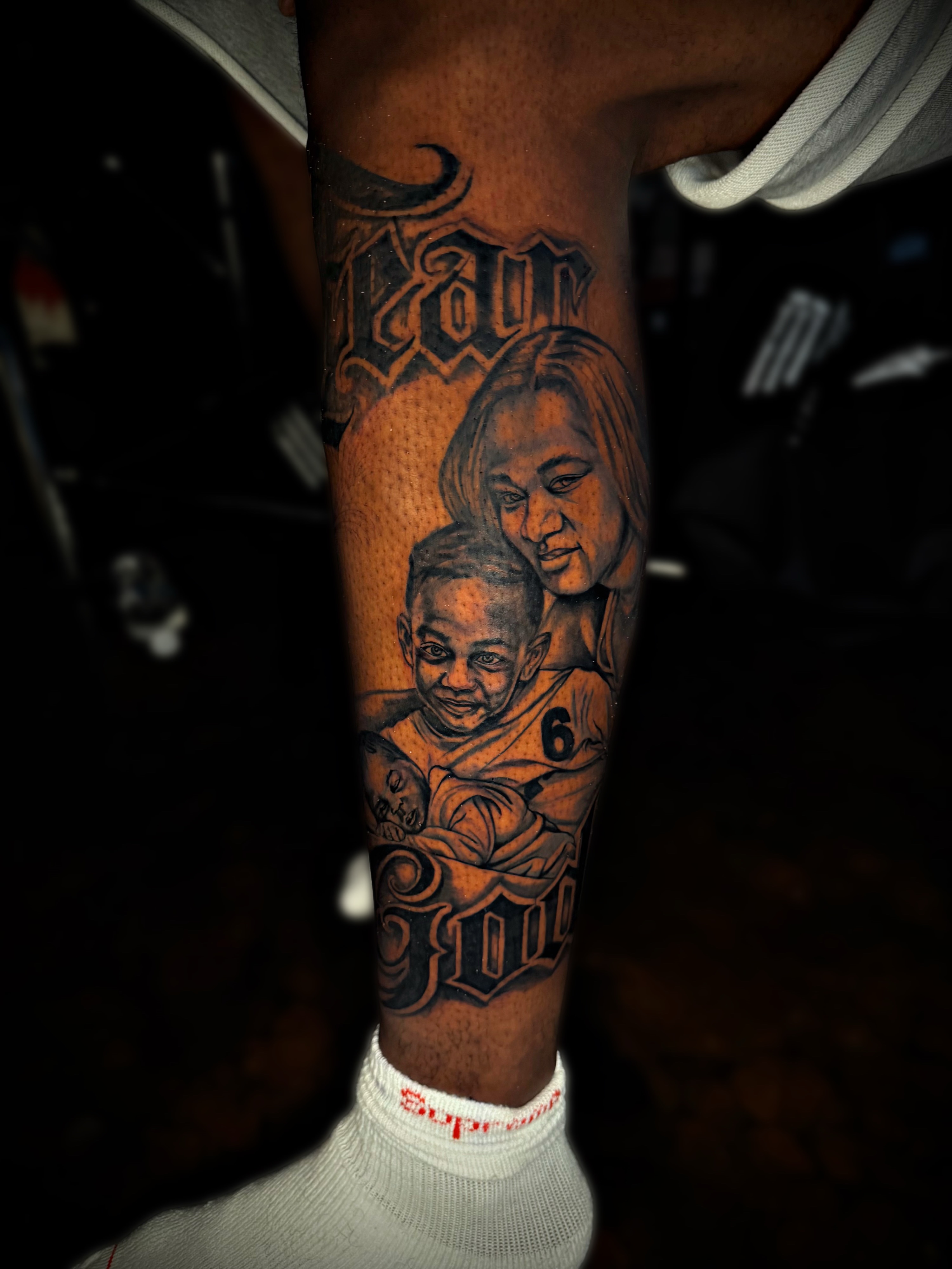 Family portrait realism tattoo on the forearm by Dallas Tattoo Artist📍