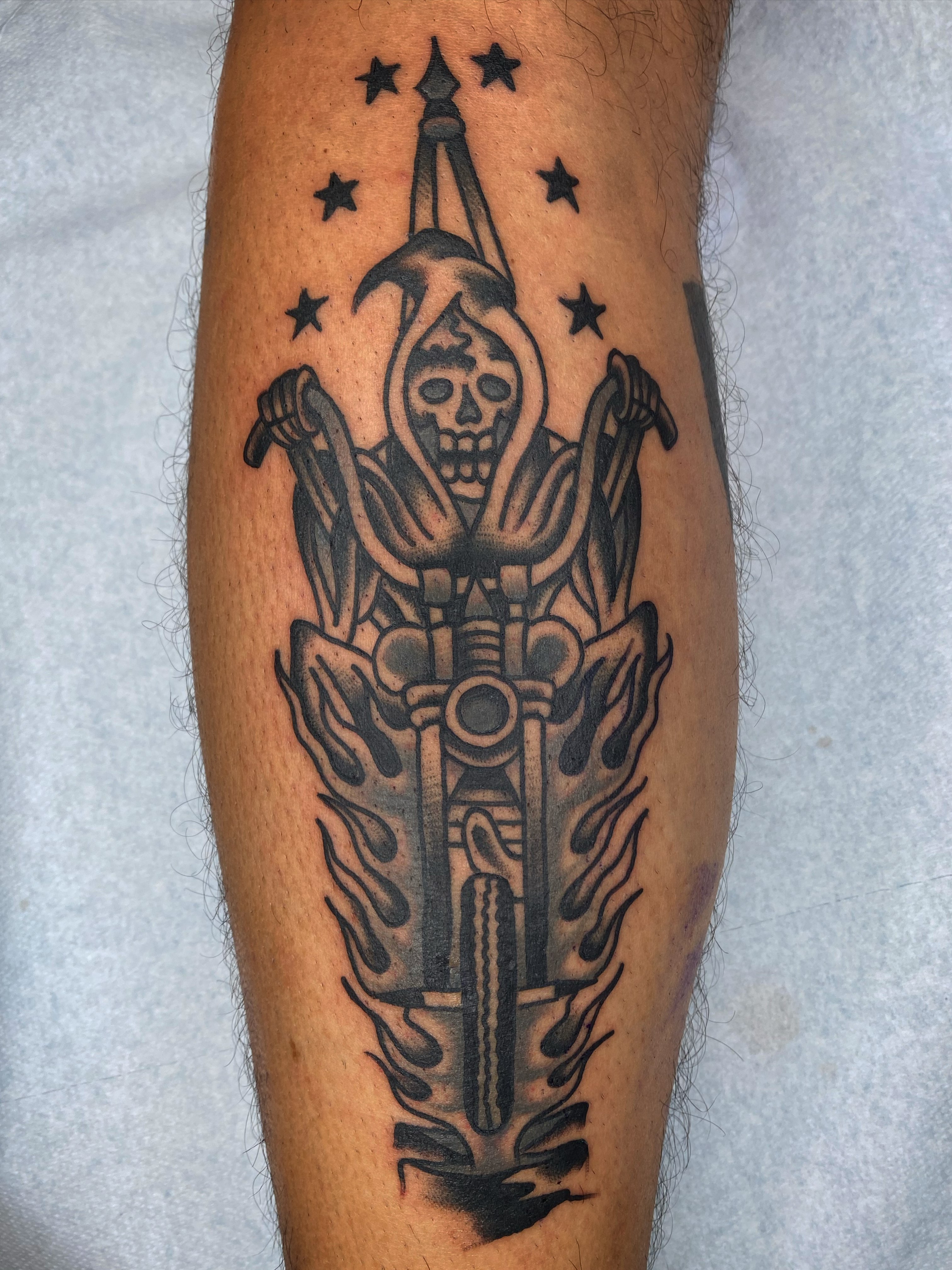 Tattoo by @totota2s — black_and_grey