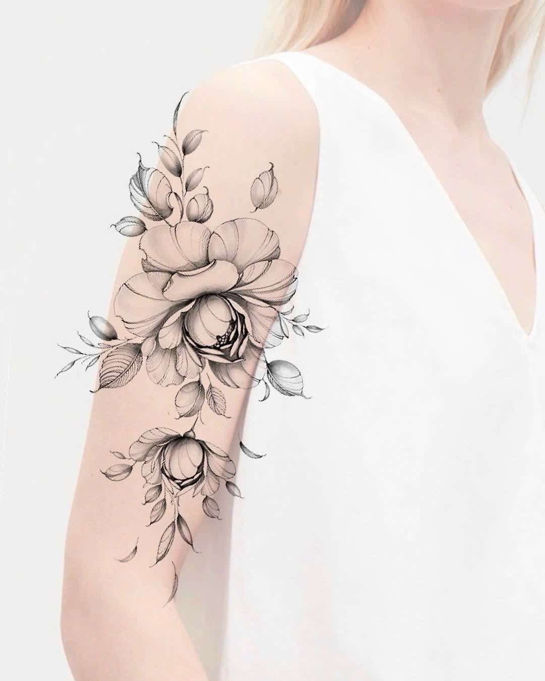 Tattoo by @thea_inklab — black_and_grey