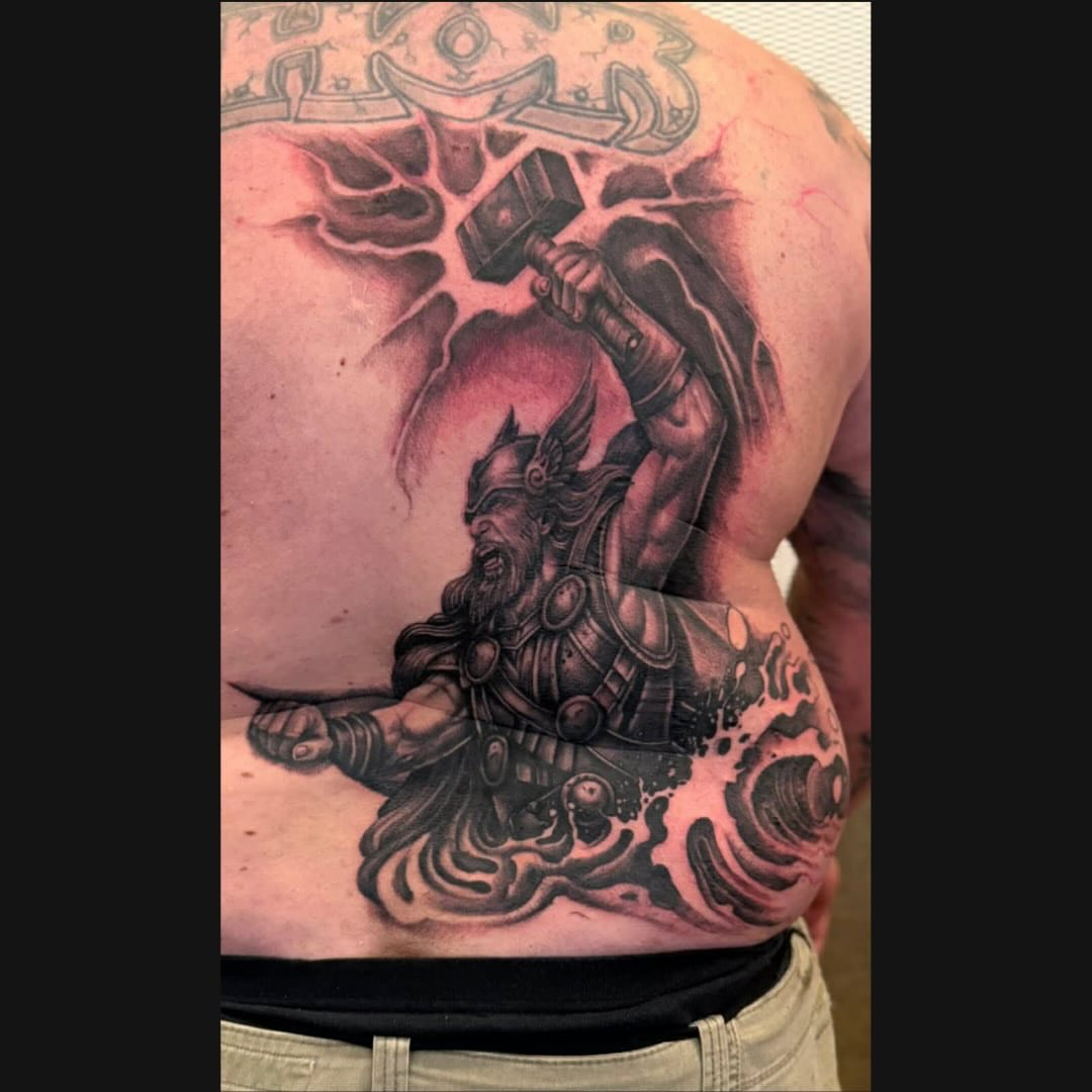 Viking warrior realism tattoo on the back by @nickysix86