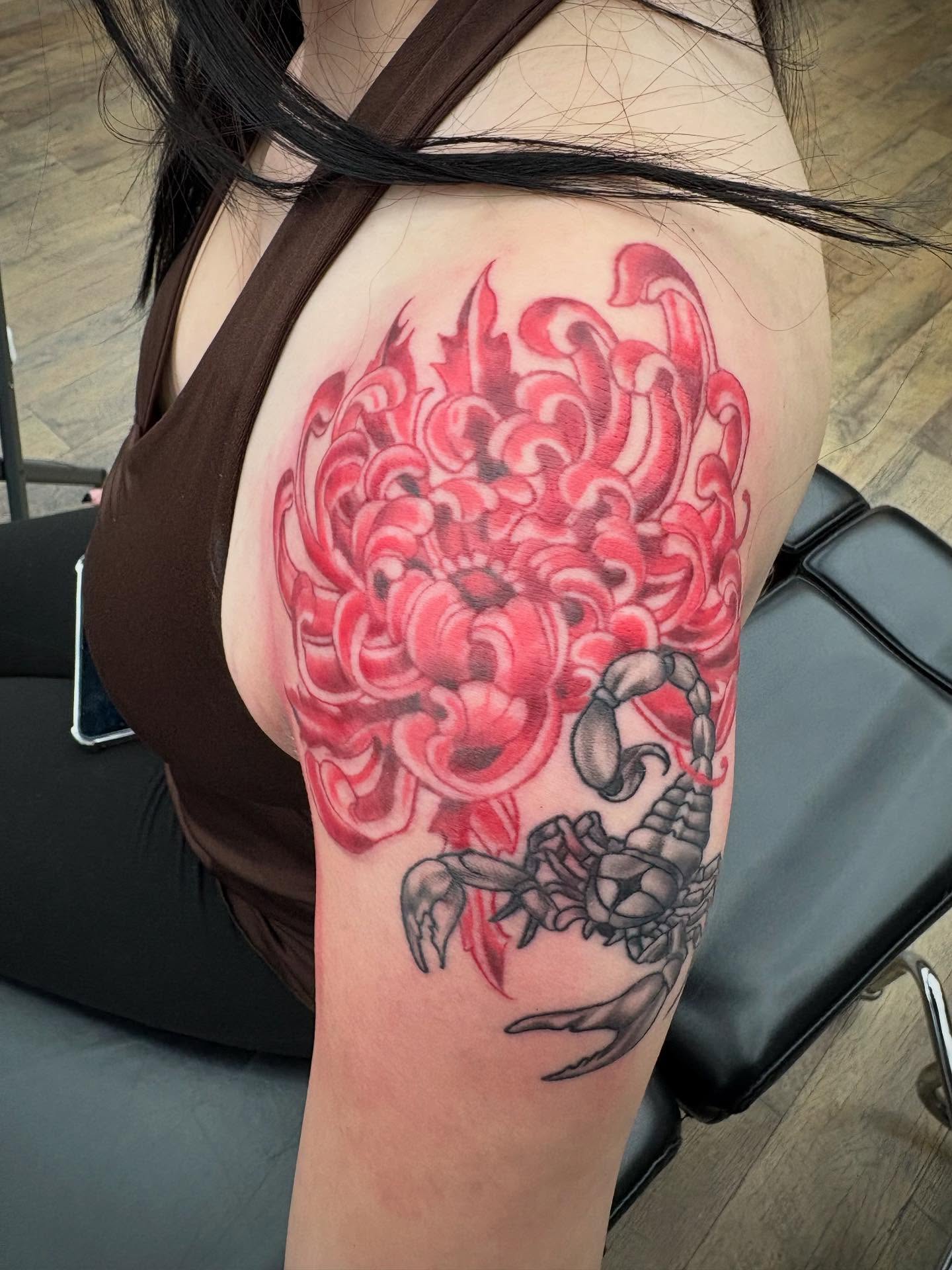 Scorpion and chrysanthemum japanese irezumi tattoo on the shoulder by Robbie Reel, Wichita, Kansas