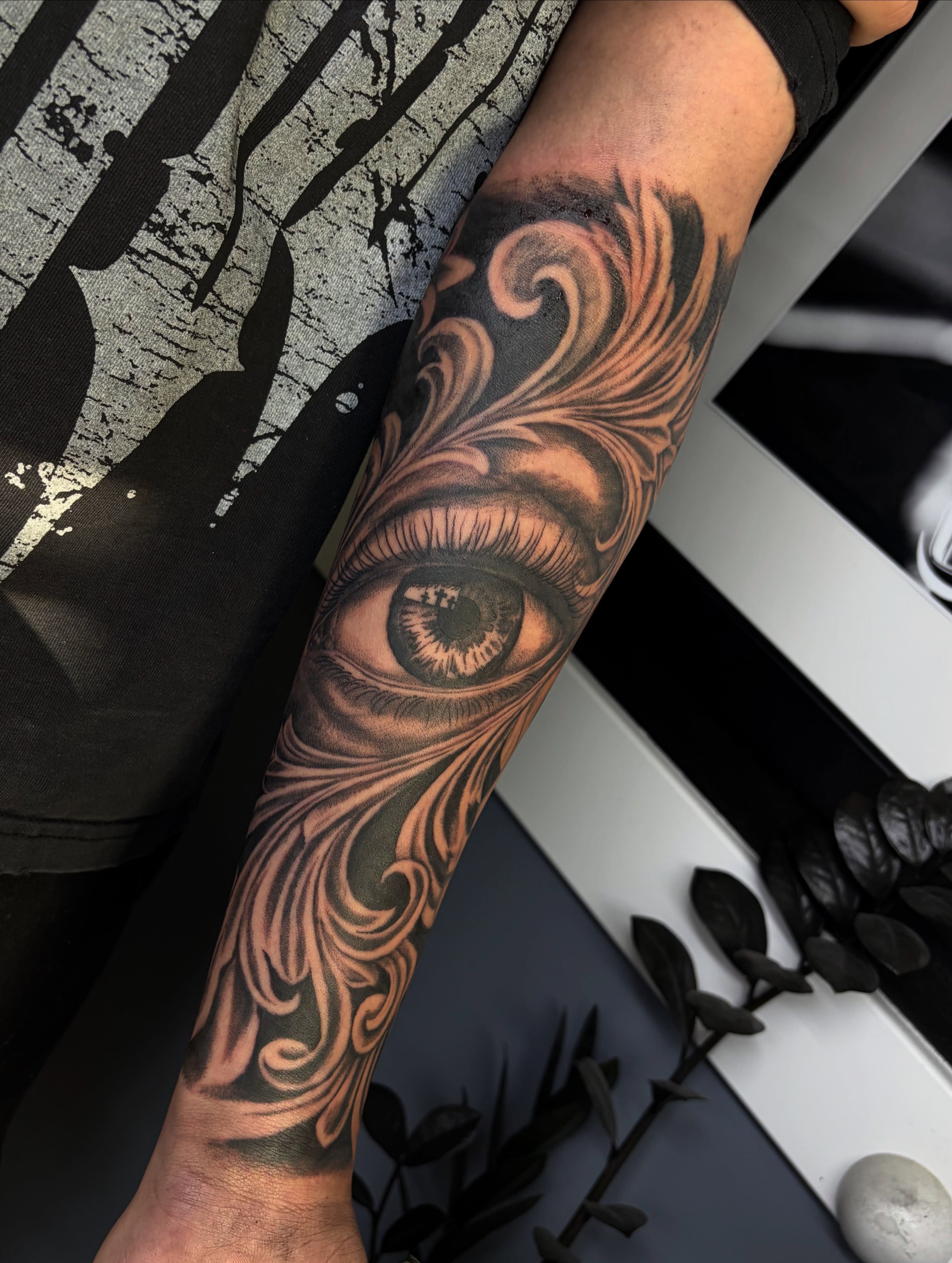 Tattoo by @mena_tats — black_and_grey, realism