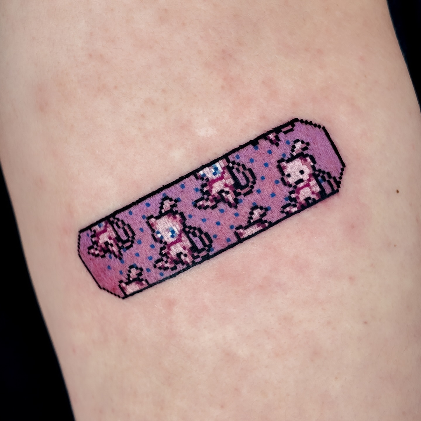 Hello Kitty dotwork tattoo on the thigh by m r p i x e l ๐ธ๐ฌ