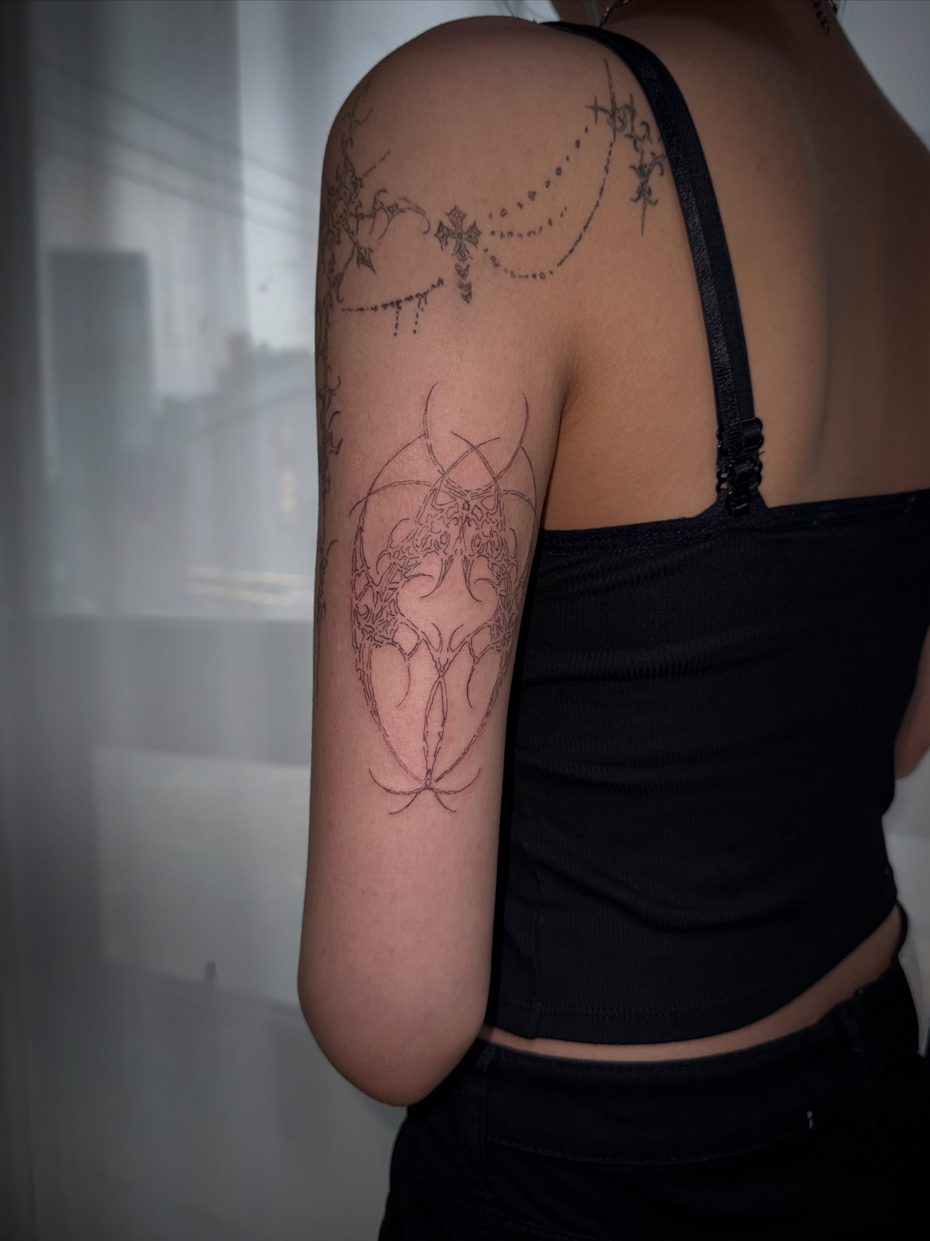 Tattoo by @broccoli__ink β fine_line, geometric