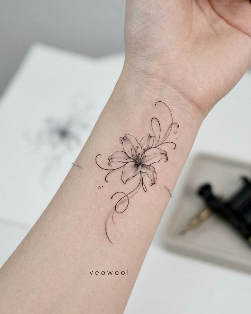 Tattoo by @yeowool_tattooer — fine_line