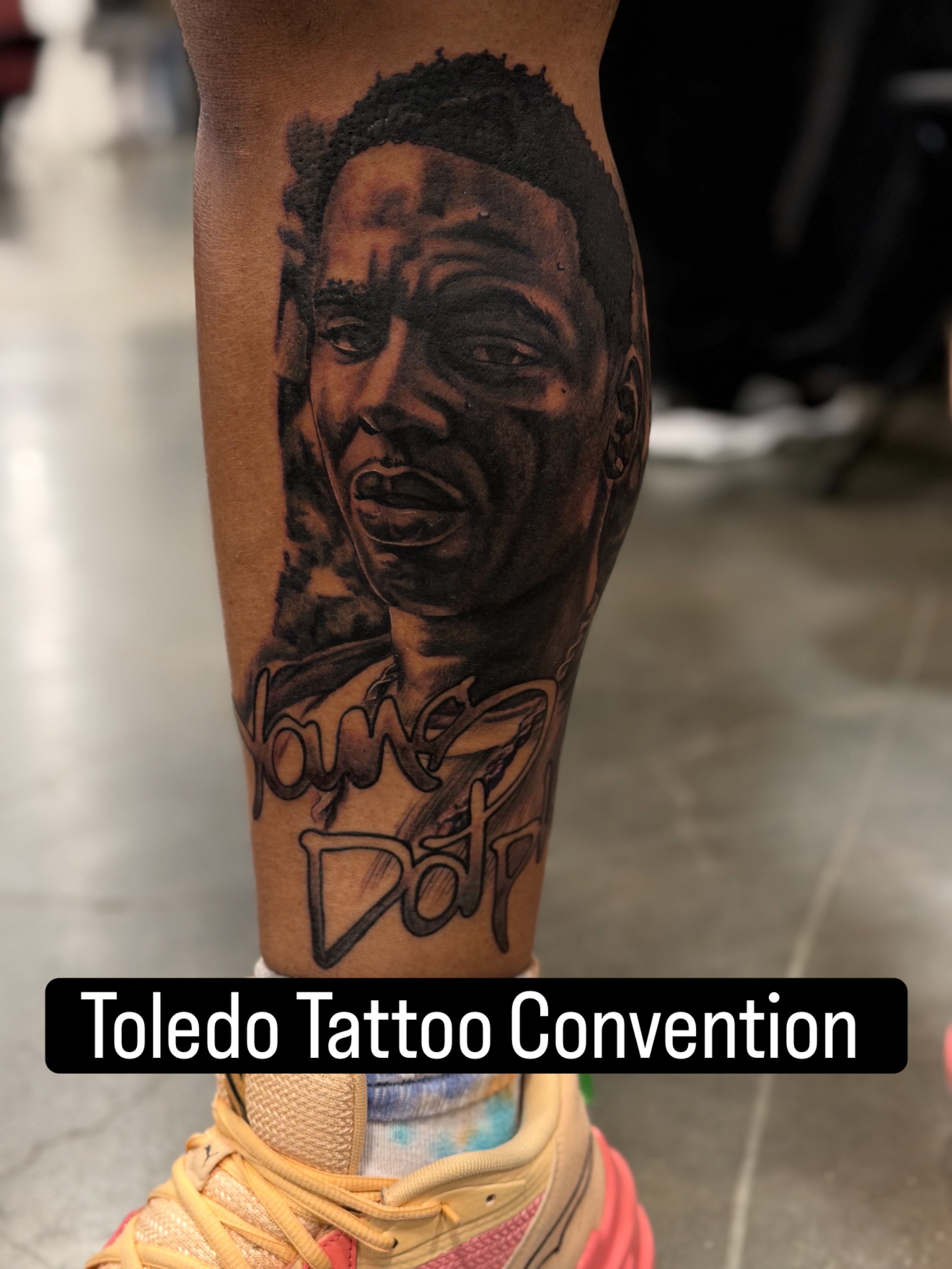 Tattoo by @3mtatts — dotwork, realism