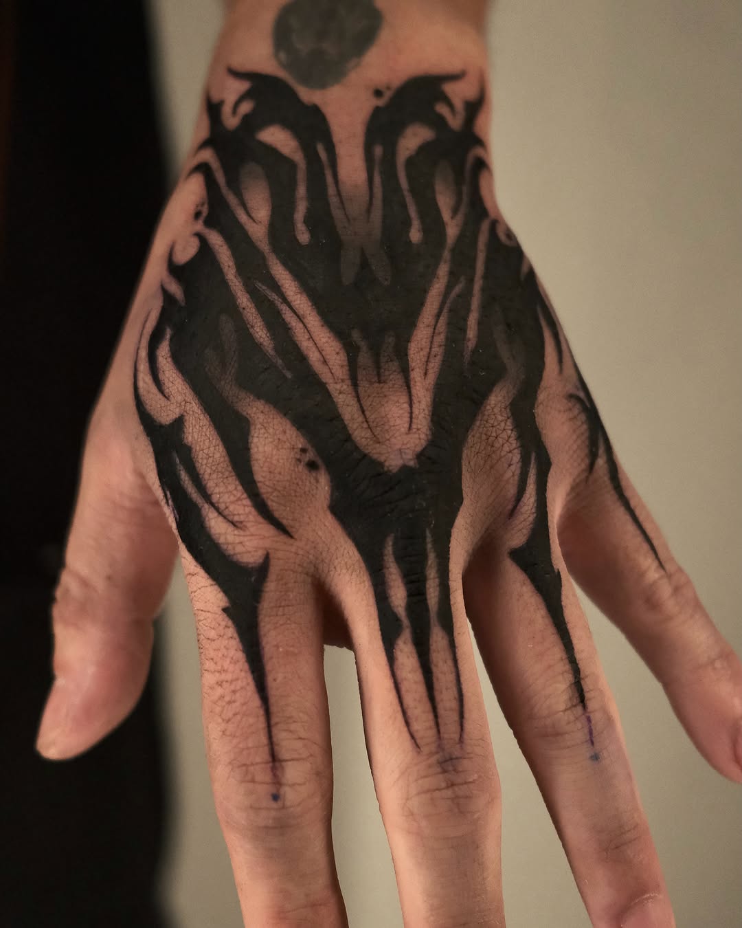 Tattoo by @tattoosbybelen β black_and_grey