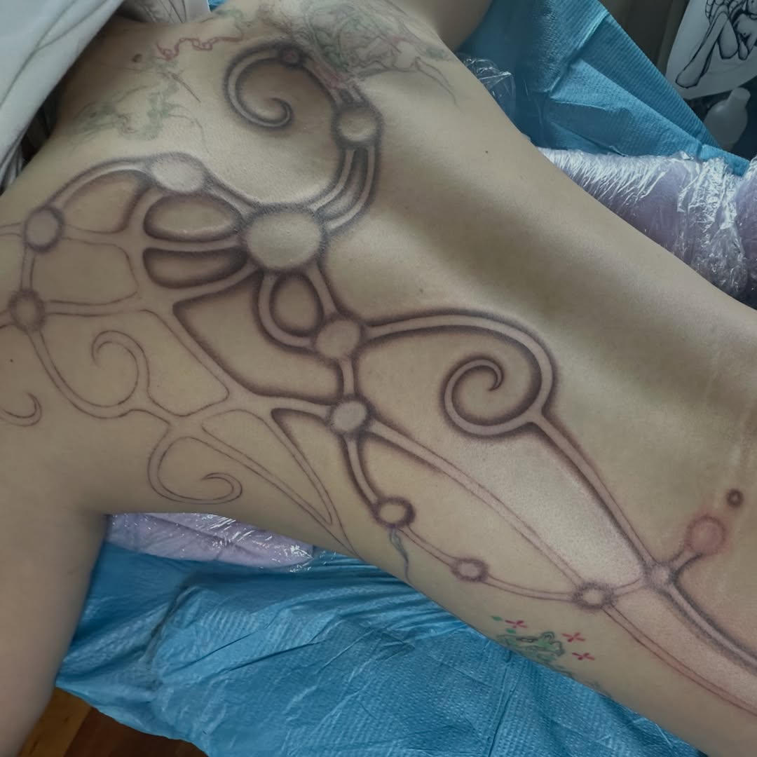 Tattoo by @7bugin7thdimension — geometric