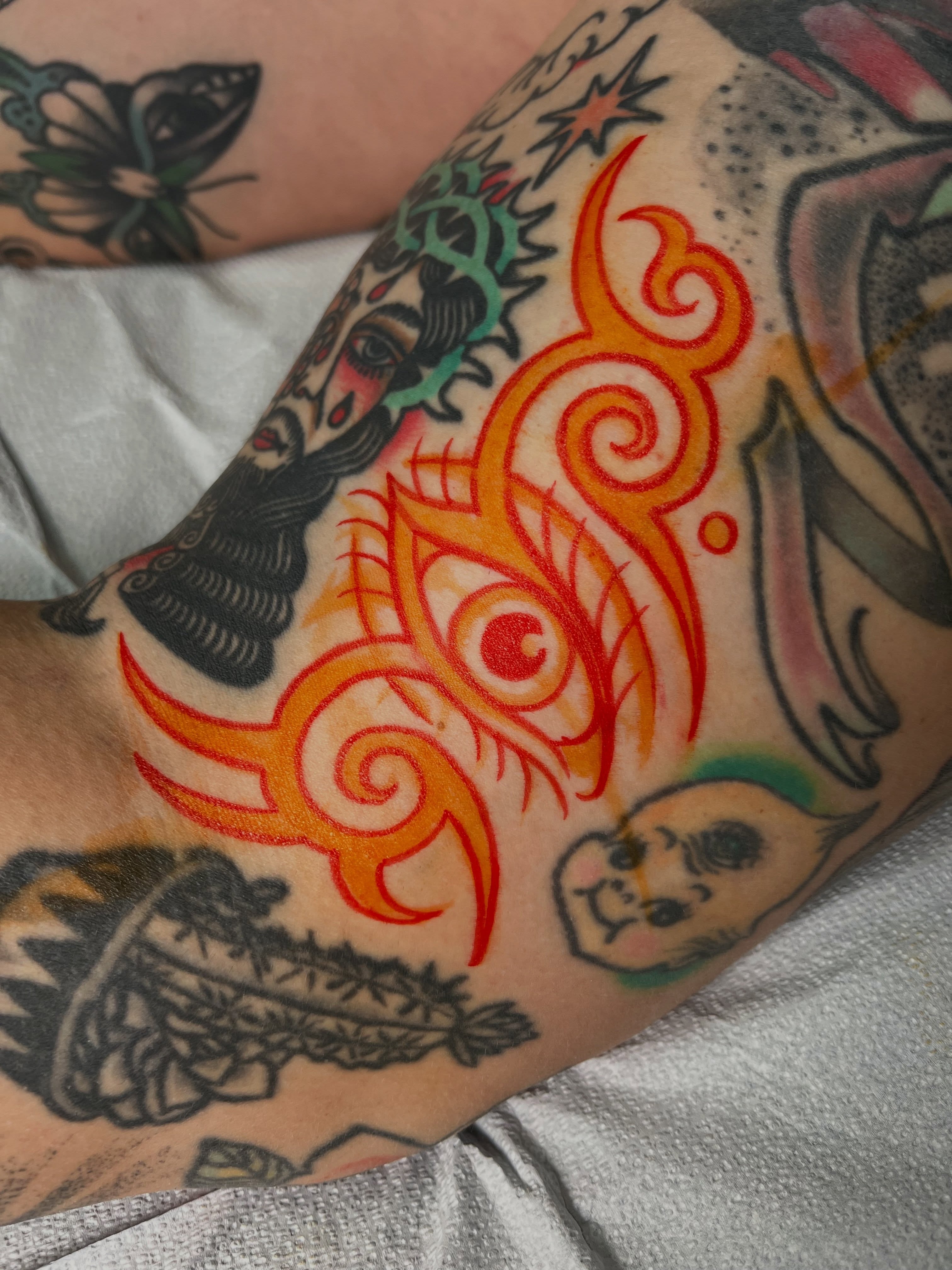 Tribal design tribal tattoo on the forearm by ⛓️ L̷i̷n̷n̷e̷a̷⛓️, Las Vegas, Nevada