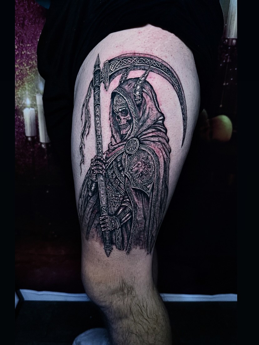Tattoo by @stigmatat2 — black_and_grey, realism