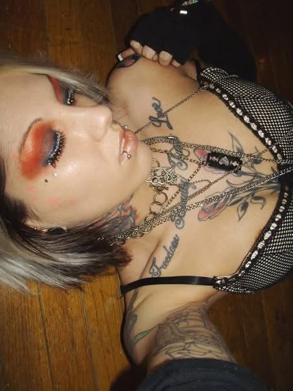 Tattoo by @unluckysushi — black_and_grey