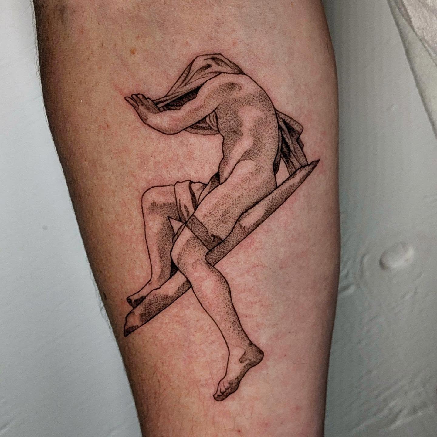 Couple embracing dotwork tattoo on the thigh by Jasmine Dillon