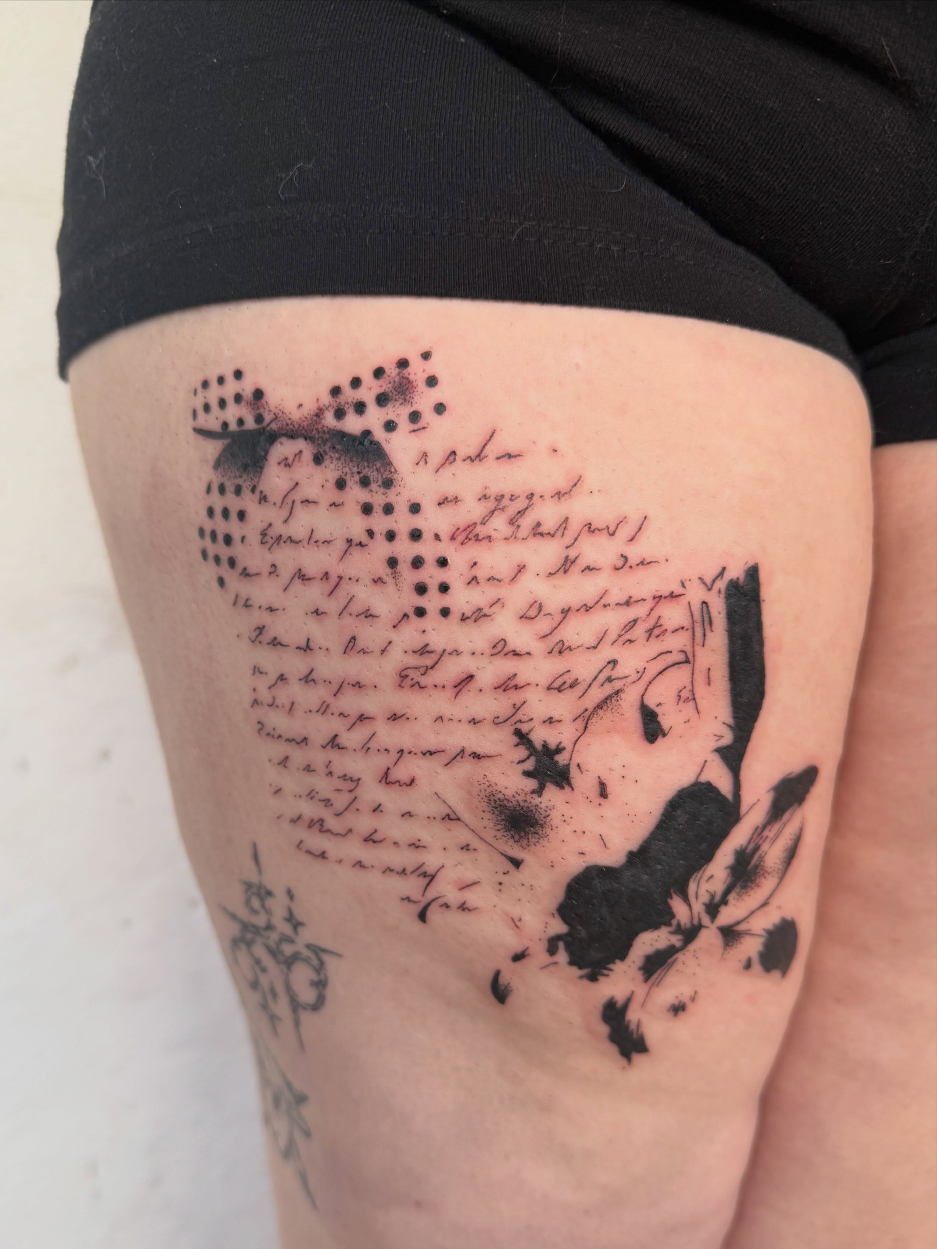 Poetry and birds dotwork tattoo on the thigh by sarah