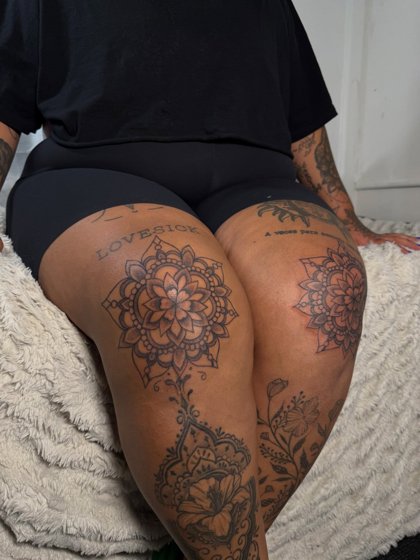 Mandala geometric tattoo on the thigh by Victoria