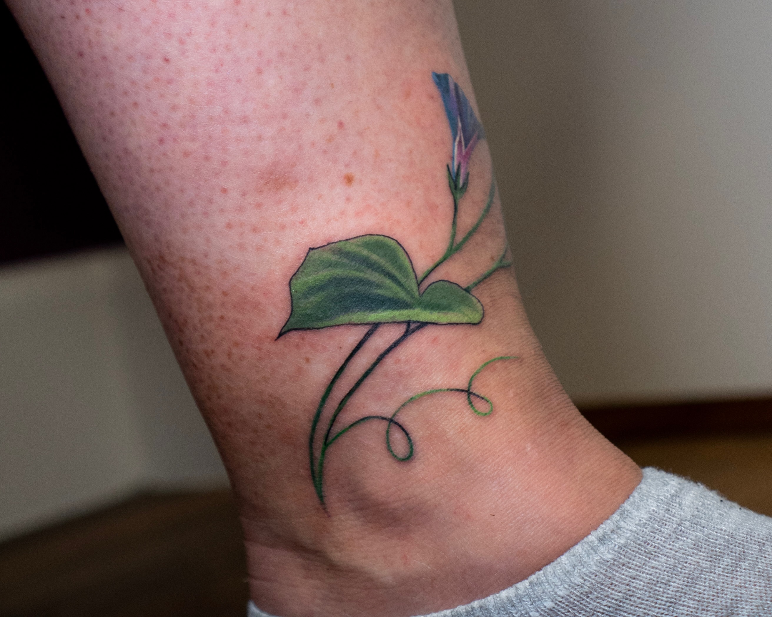 Tattoo by @zol_helios — realism