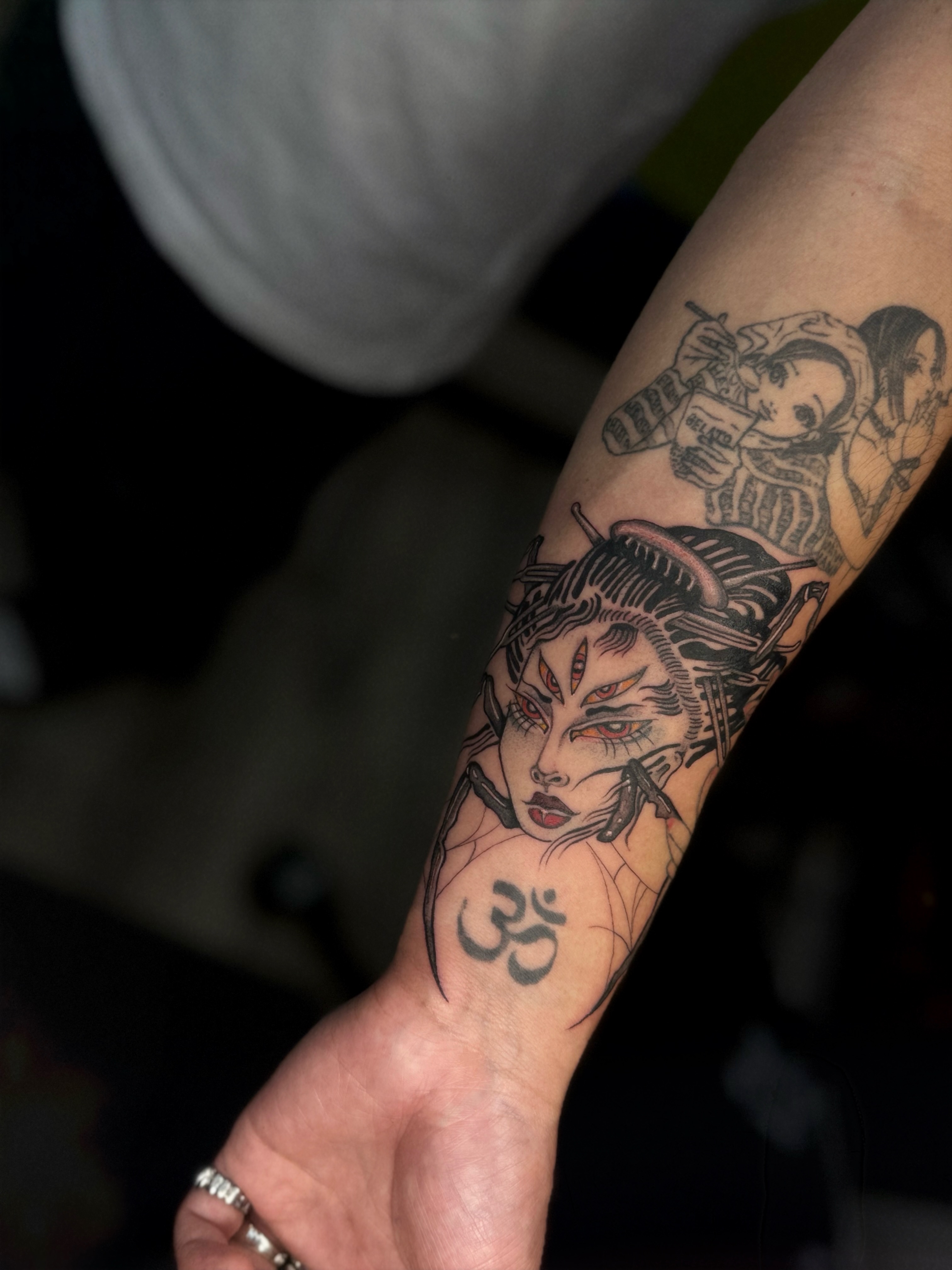 Geisha japanese irezumi tattoo on the forearm by 🕸️EC🥷🏼🌁🇲🇽🕸️