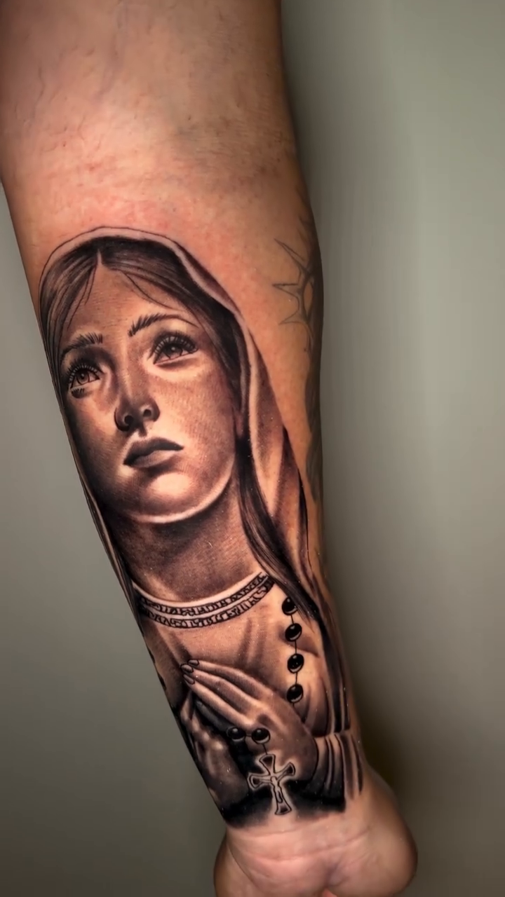 Tattoo by @dannys_tattoo_official — black_and_grey, realism