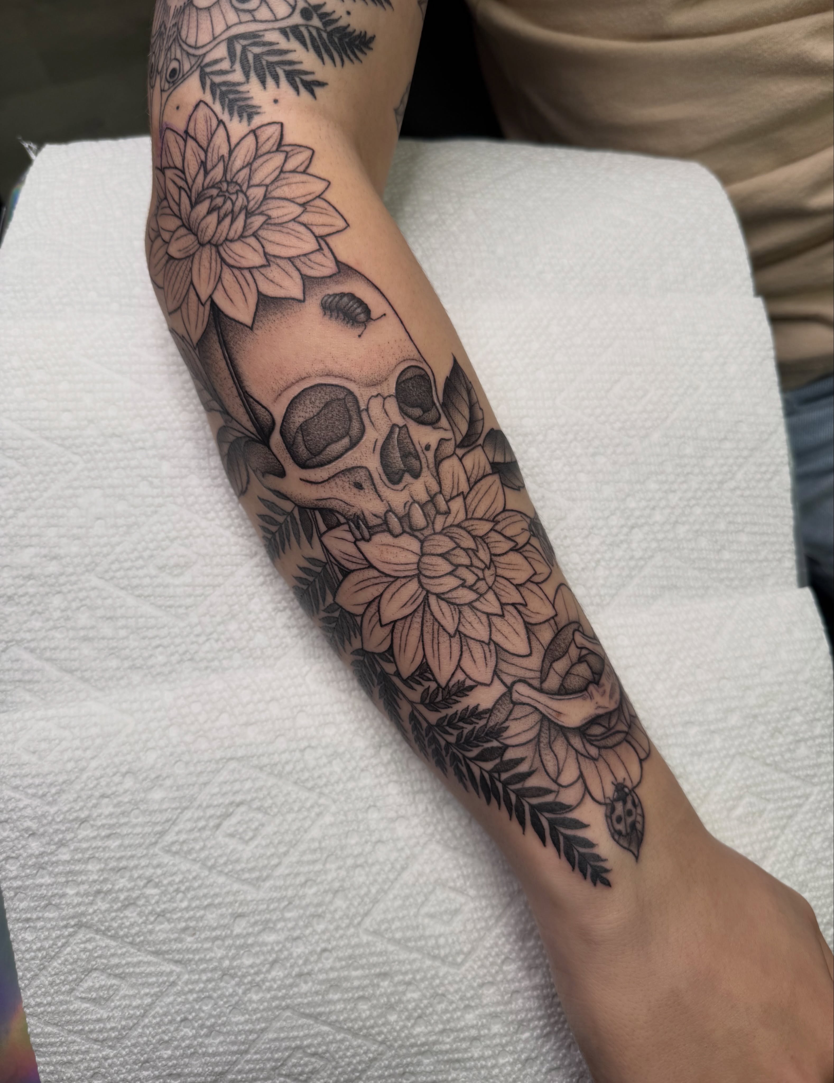 Tattoo by @alexxtattoos — black_and_grey, realism