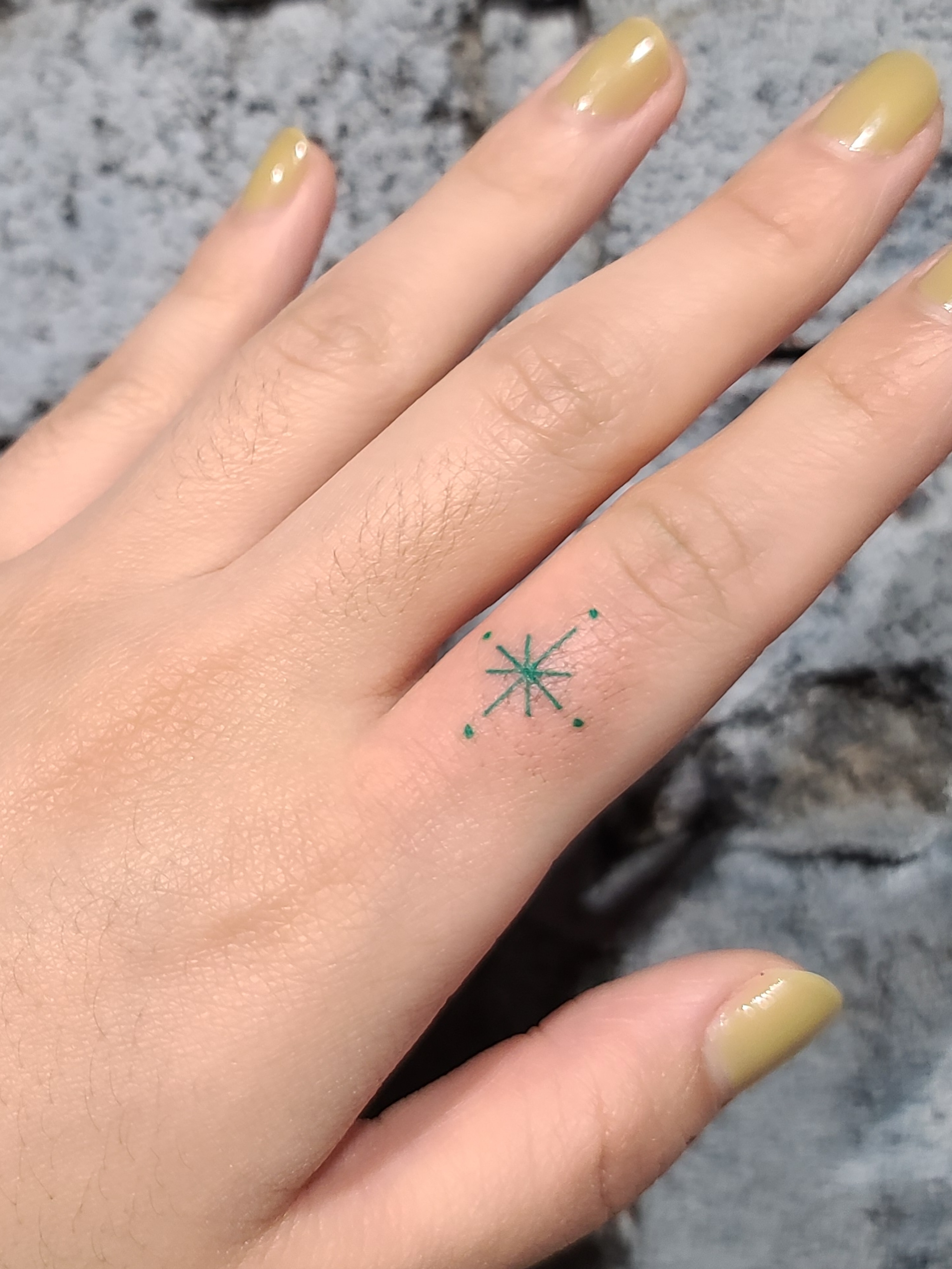 Tattoo by @nu9na_tattoo — dotwork