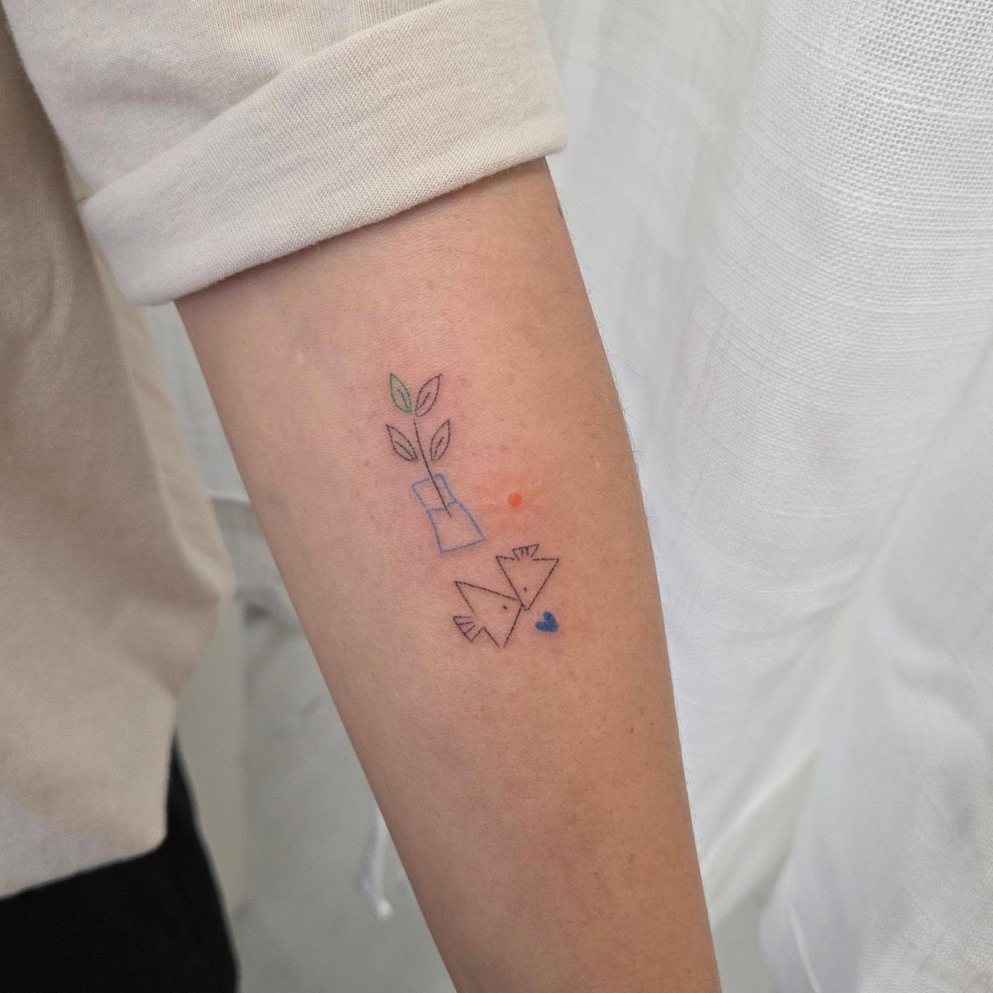 Tattoo by @nurimoon_tattoo — minimalist