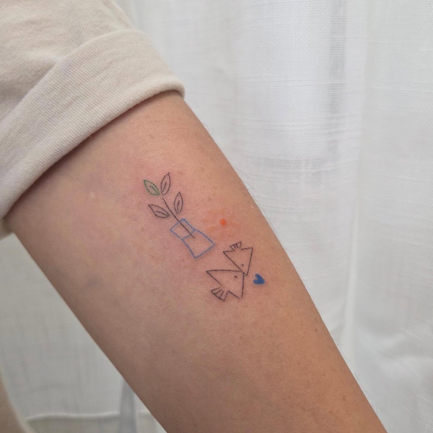 Tattoo by @nurimoon_tattoo — geometric