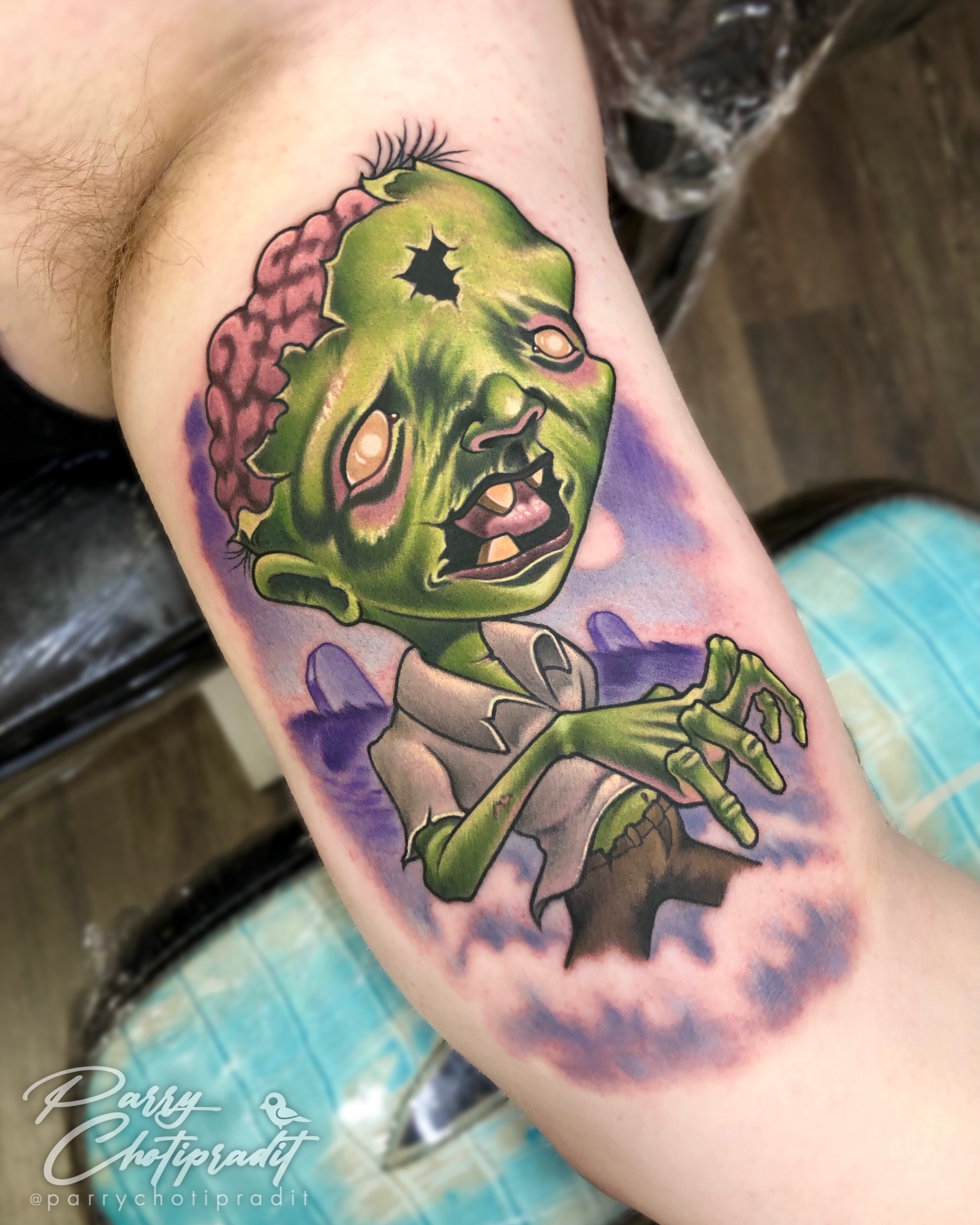 Tattoo by @parrychotipradit — realism