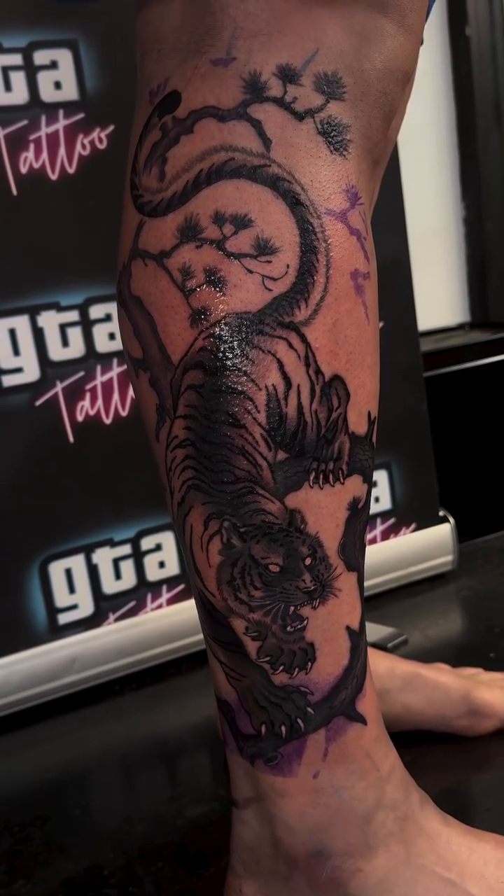 Tattoo by @tattsbykimbo — japanese_irezumi, black_and_grey