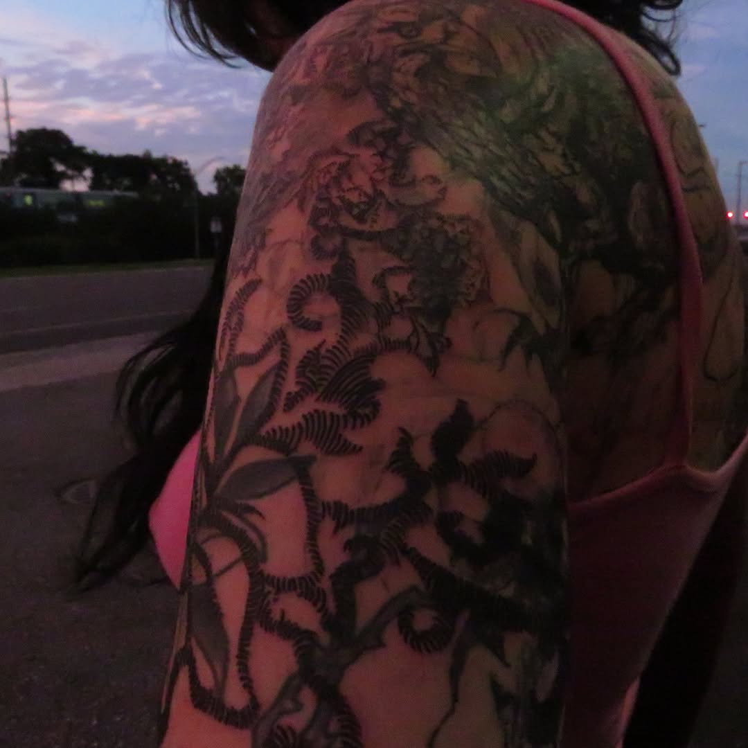 Tattoo by @dr34msc4pes — neo_traditional, black_and_grey