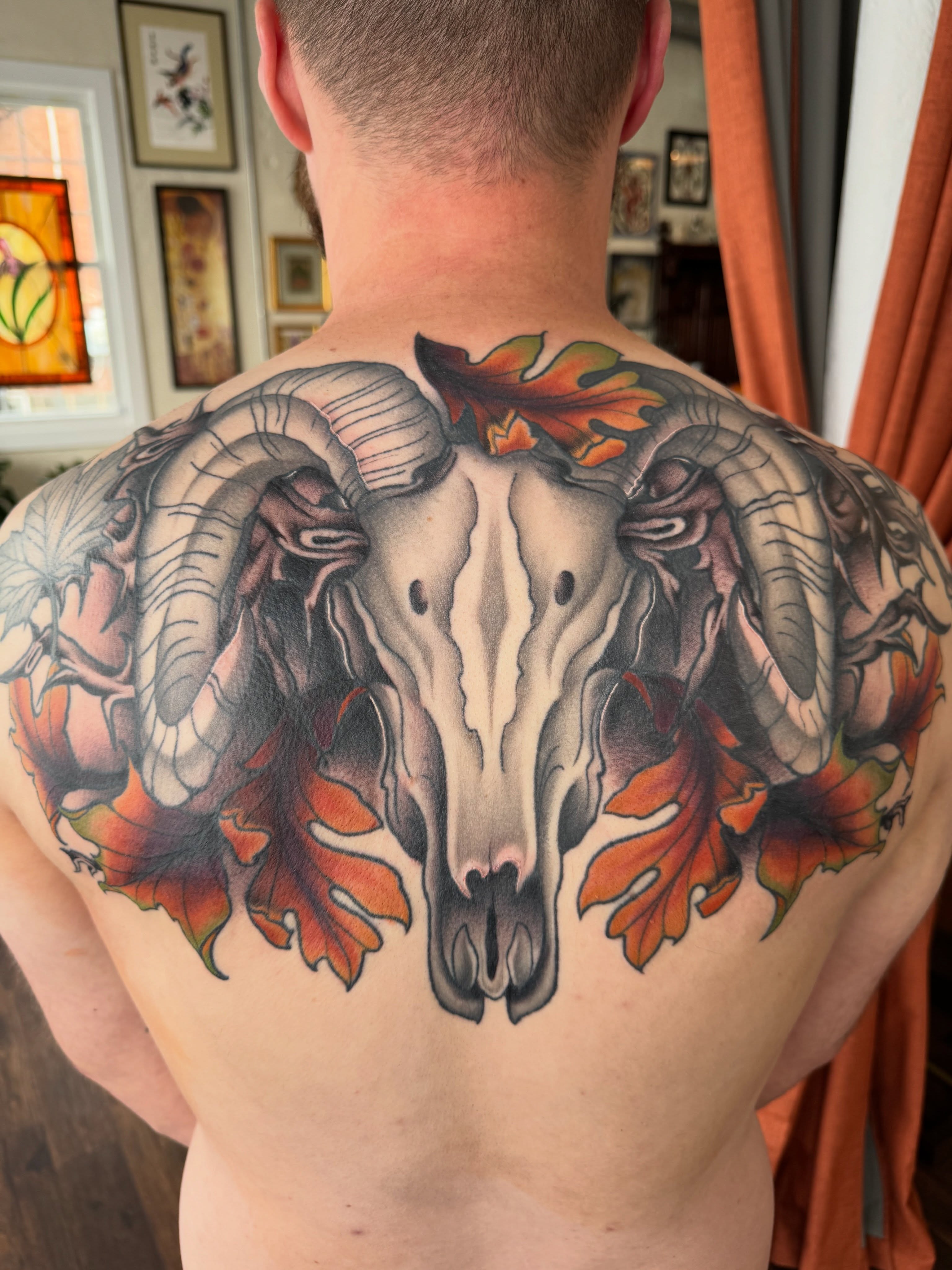 Ram skull realism tattoo on the back by Alisa (Li) Affatato ๐ผ